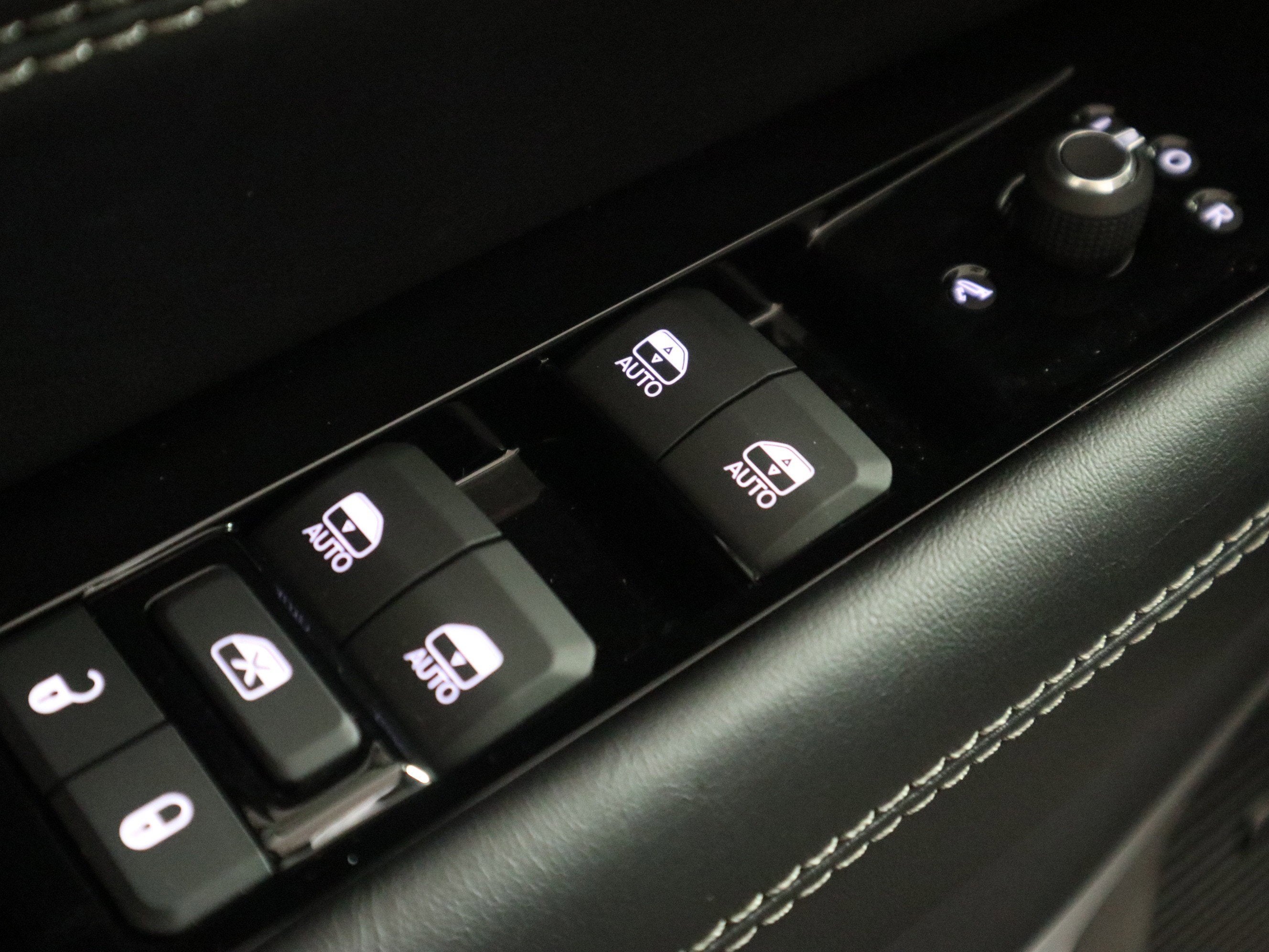 2026 Jeep Grand Wagoneer Base