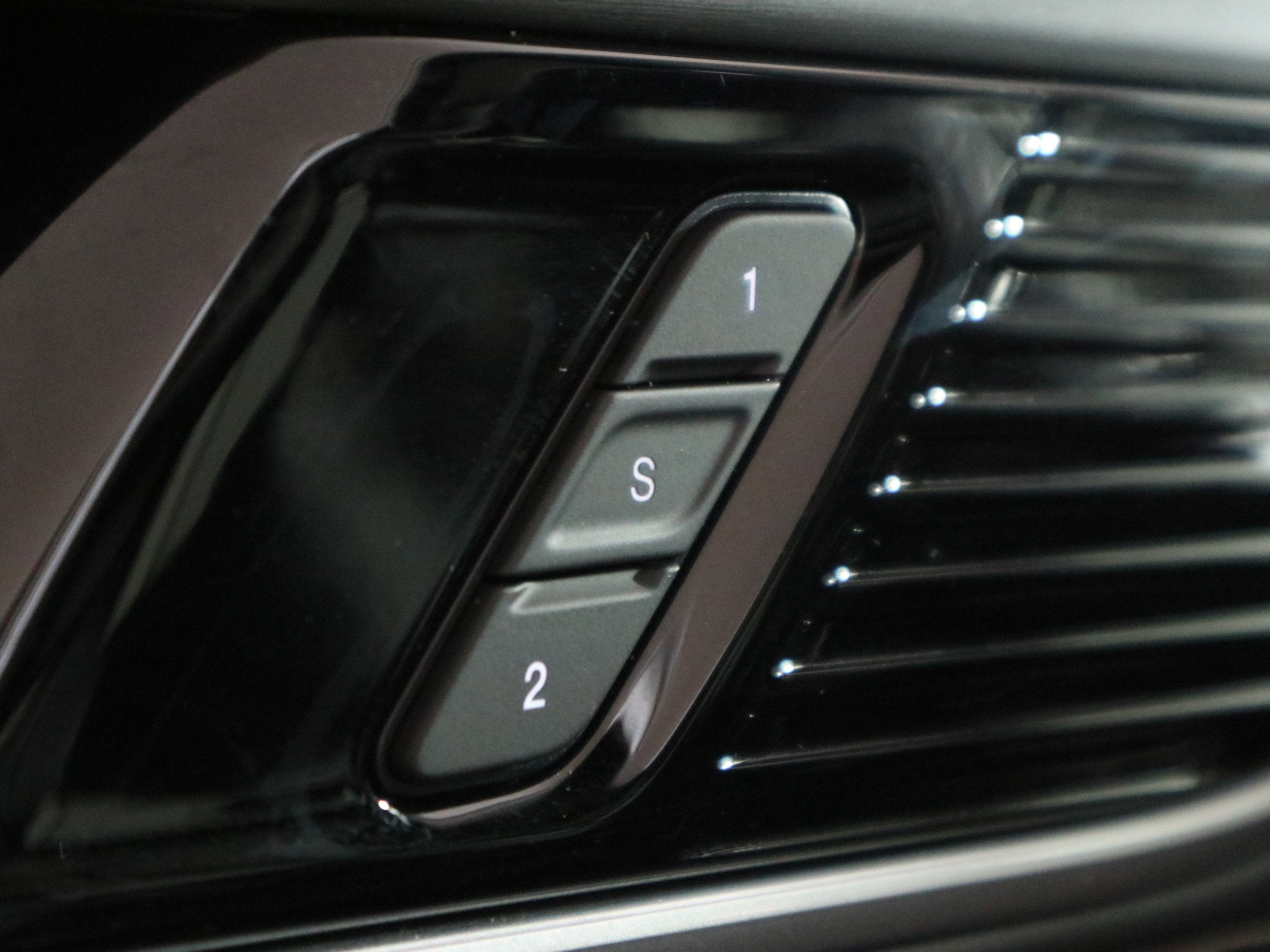 2026 Jeep Grand Wagoneer Base