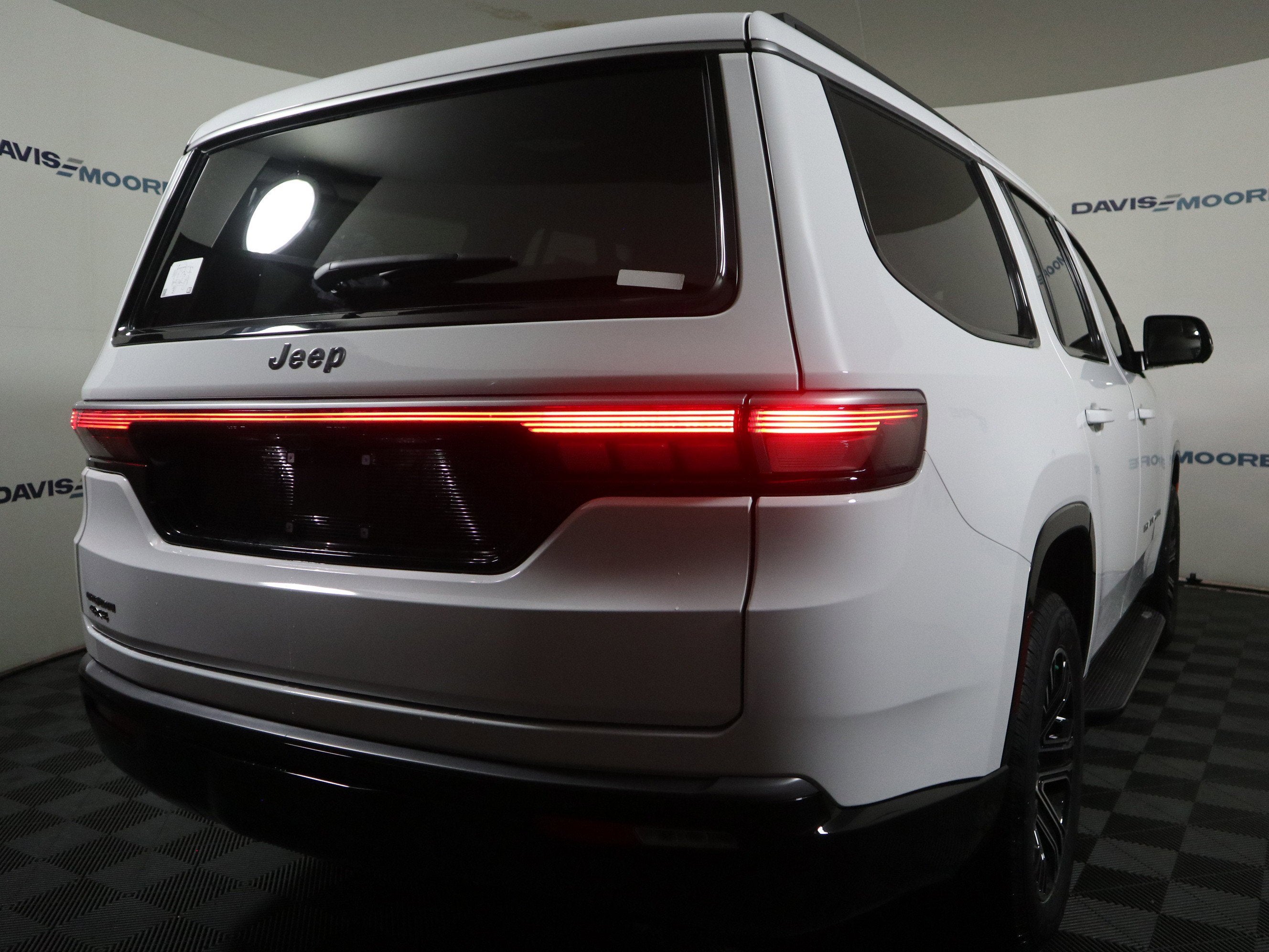 2026 Jeep Grand Wagoneer Base