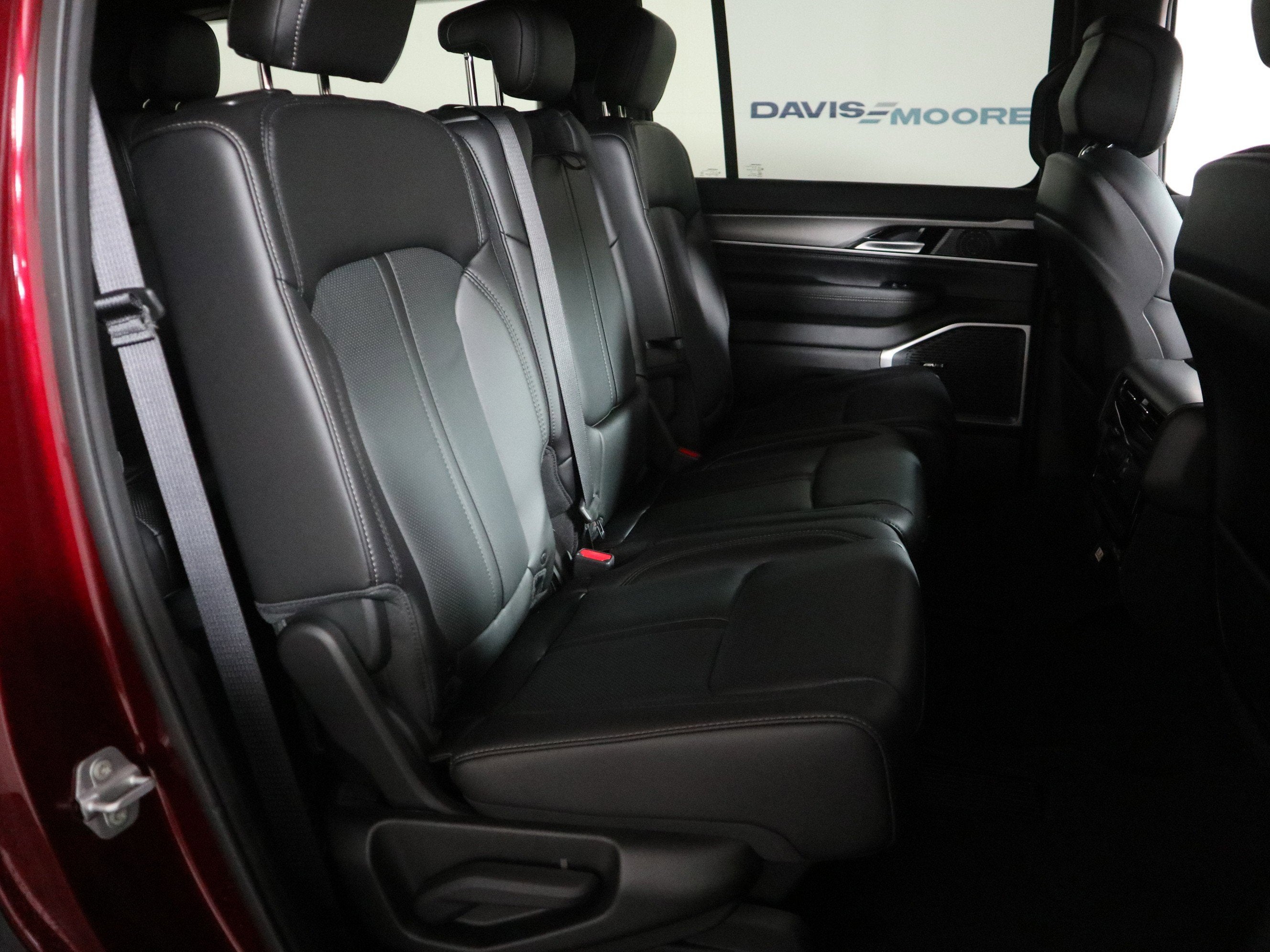 2026 Jeep Grand Wagoneer 4x4