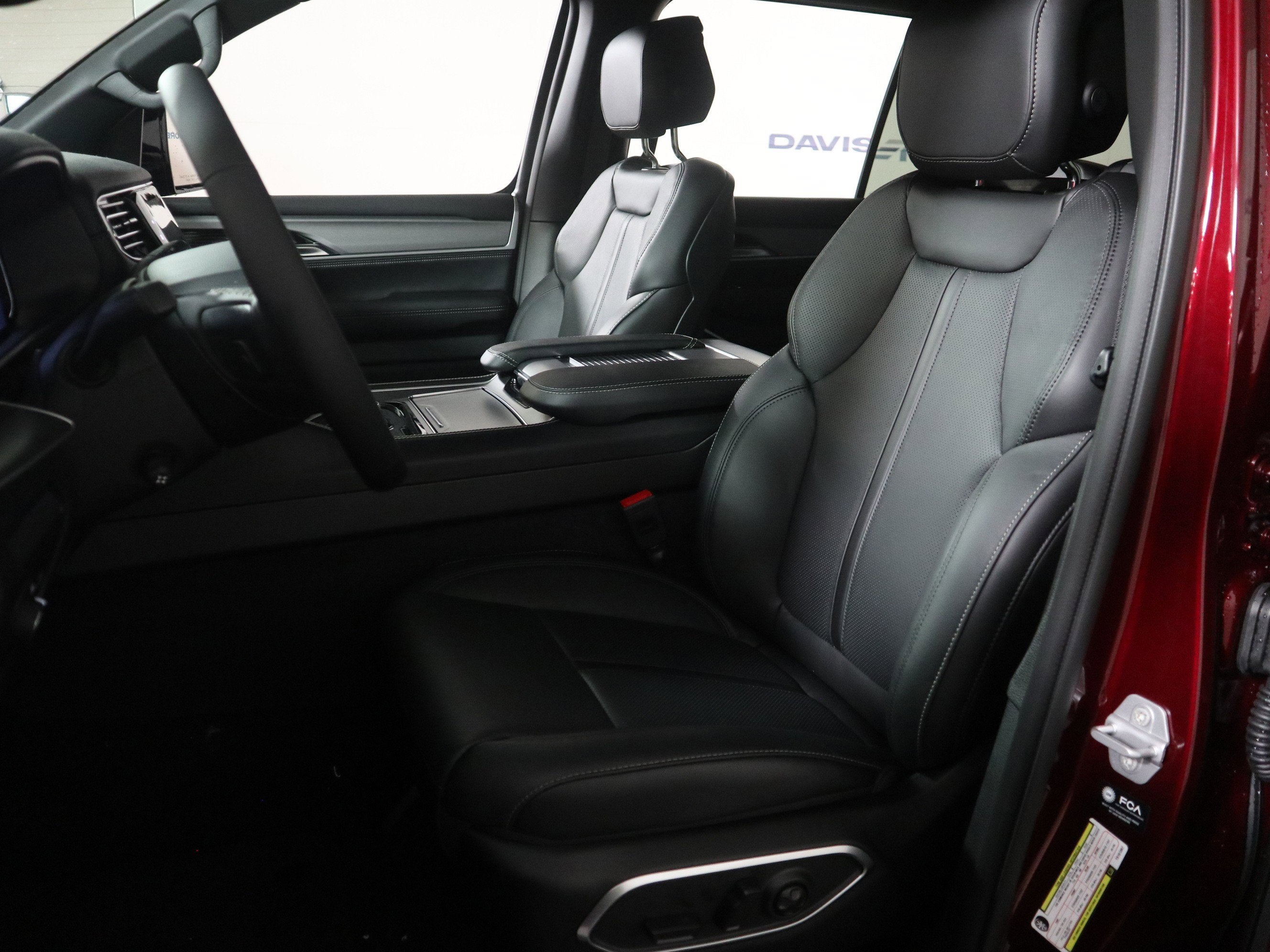 2026 Jeep Grand Wagoneer 4x4