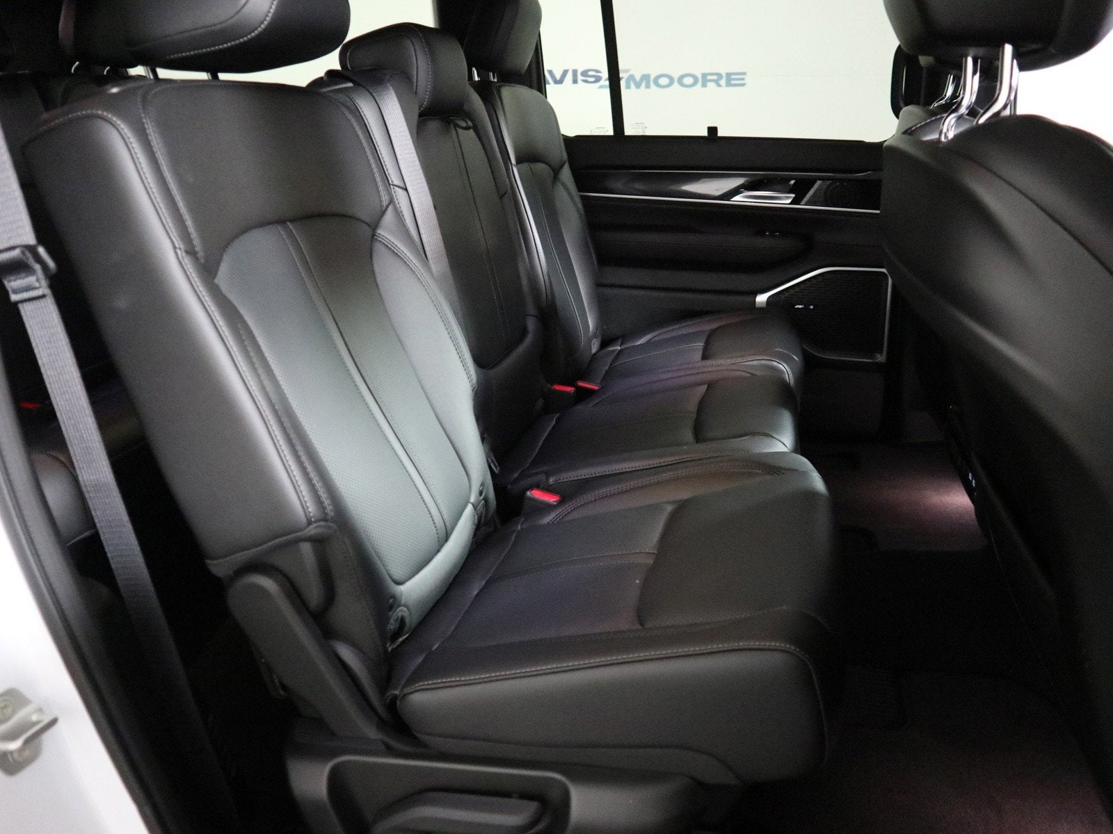 2024 Jeep Wagoneer Base 4x4