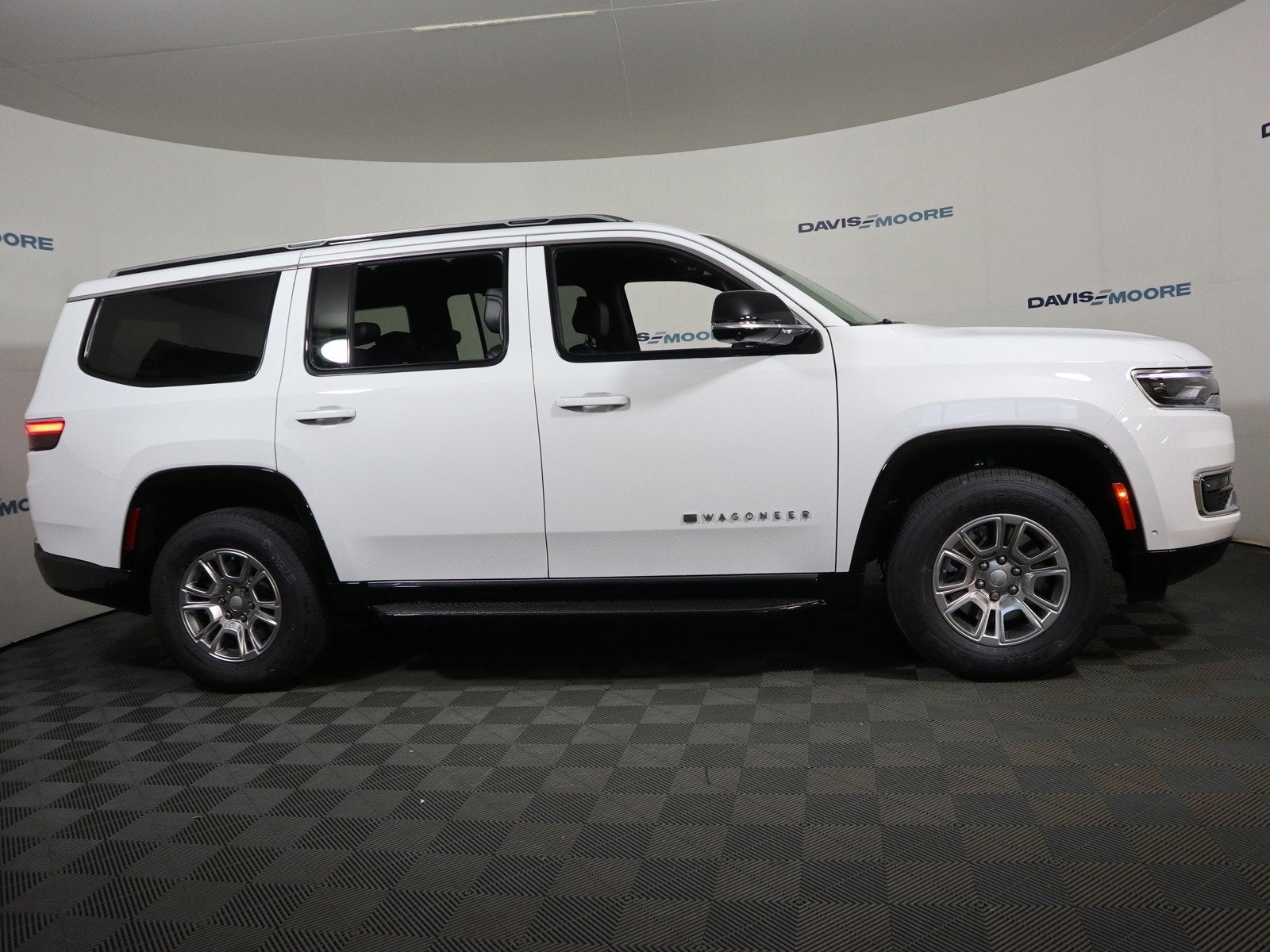 2024 Jeep Wagoneer Base 4x4