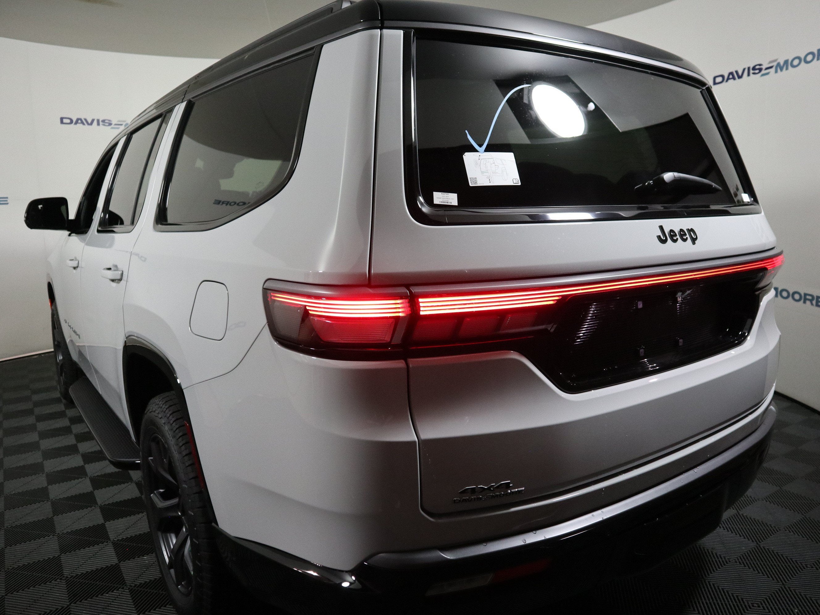 2027 Jeep Grand Wagoneer Upland 4x4