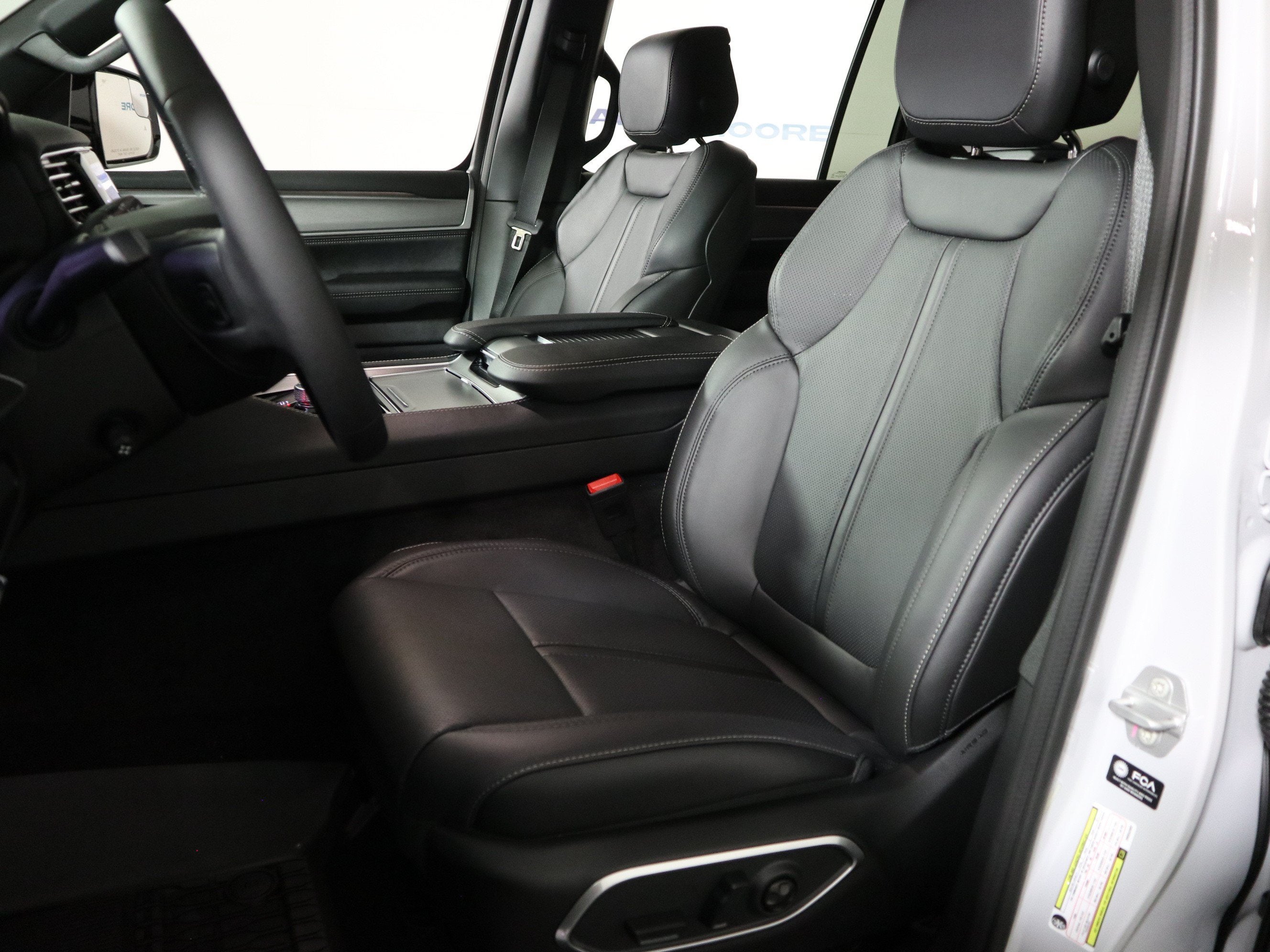 2027 Jeep Grand Wagoneer Upland 4x4