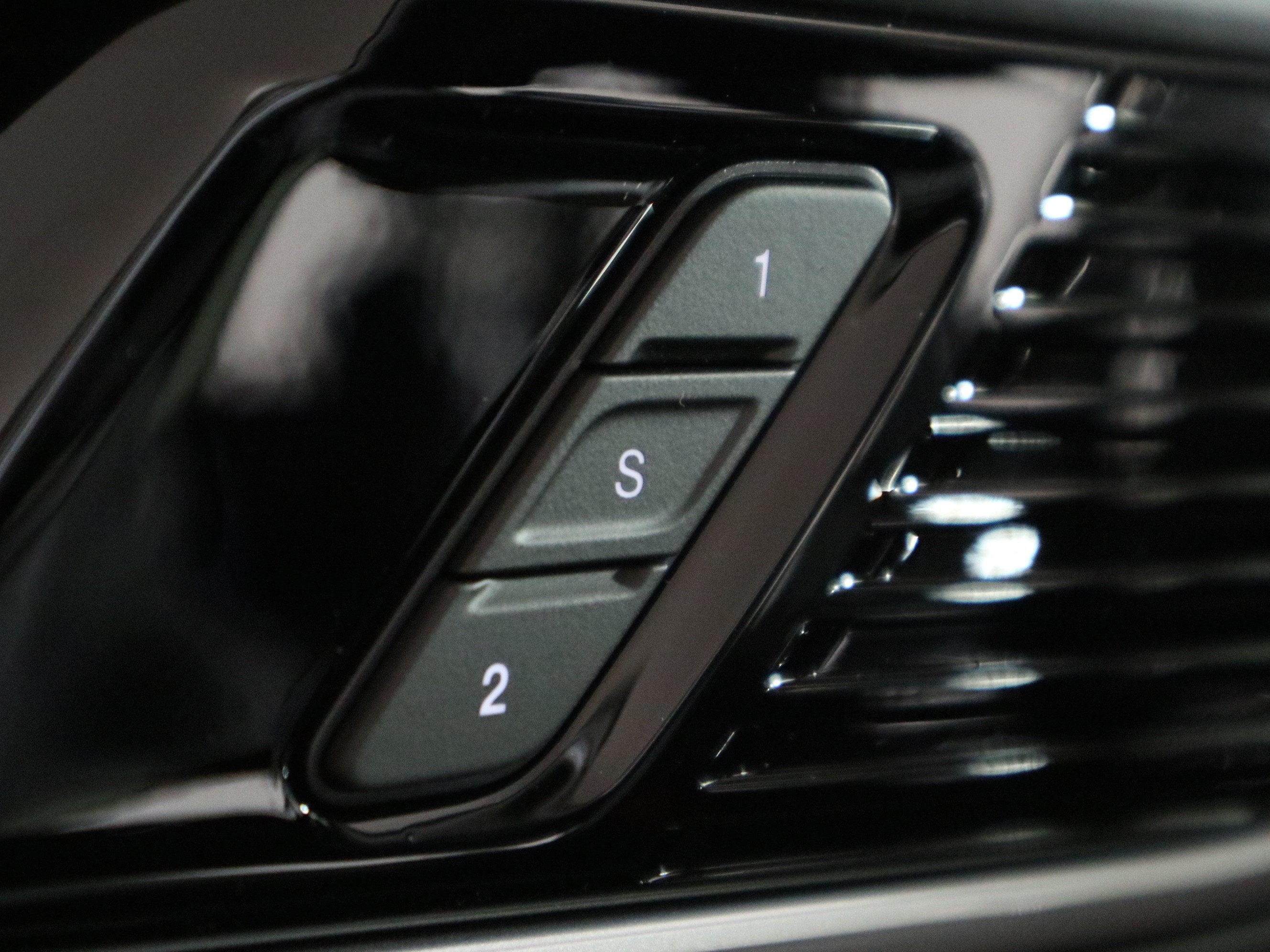 2027 Jeep Grand Wagoneer Upland 4x4