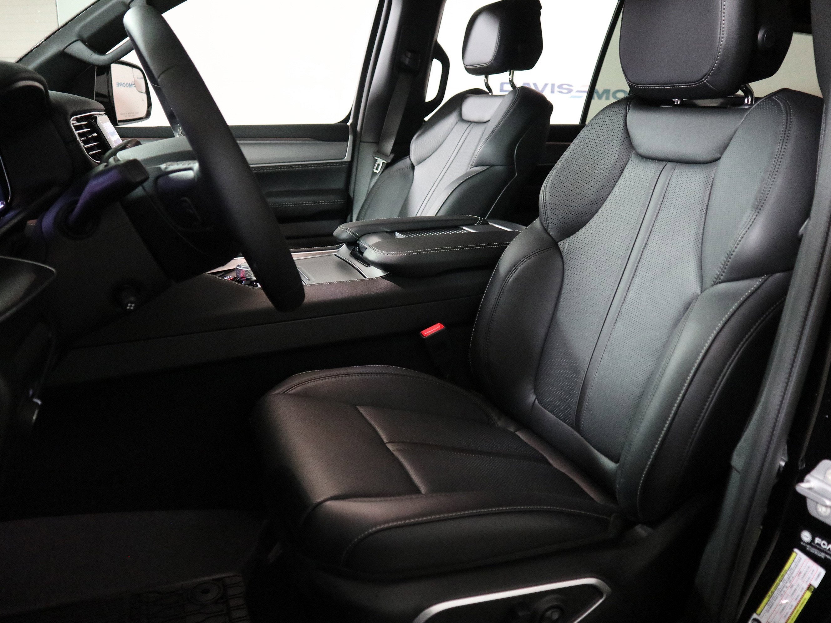 2026 Jeep Grand Wagoneer Upland 4x4