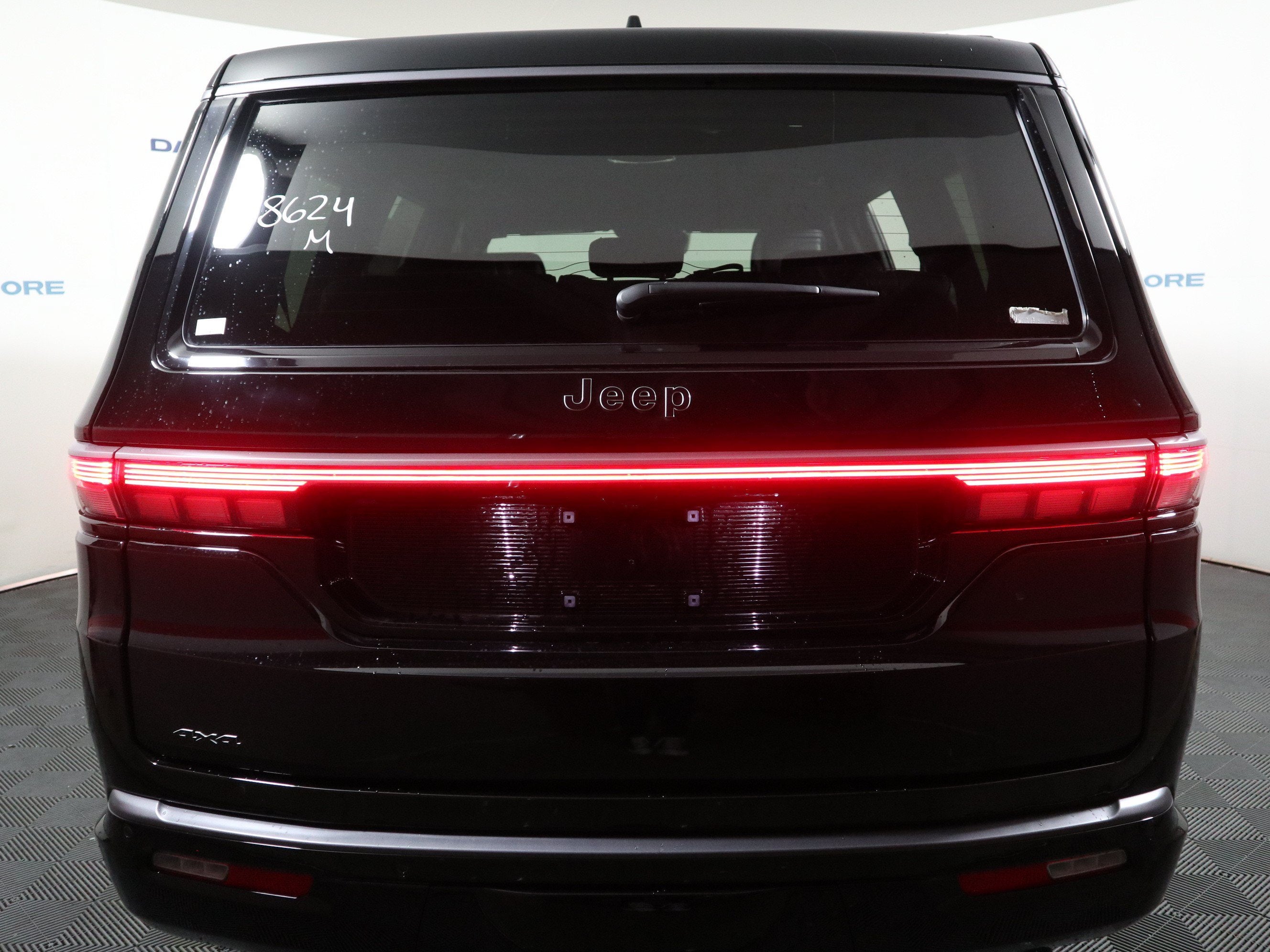 2026 Jeep Grand Wagoneer Upland 4x4