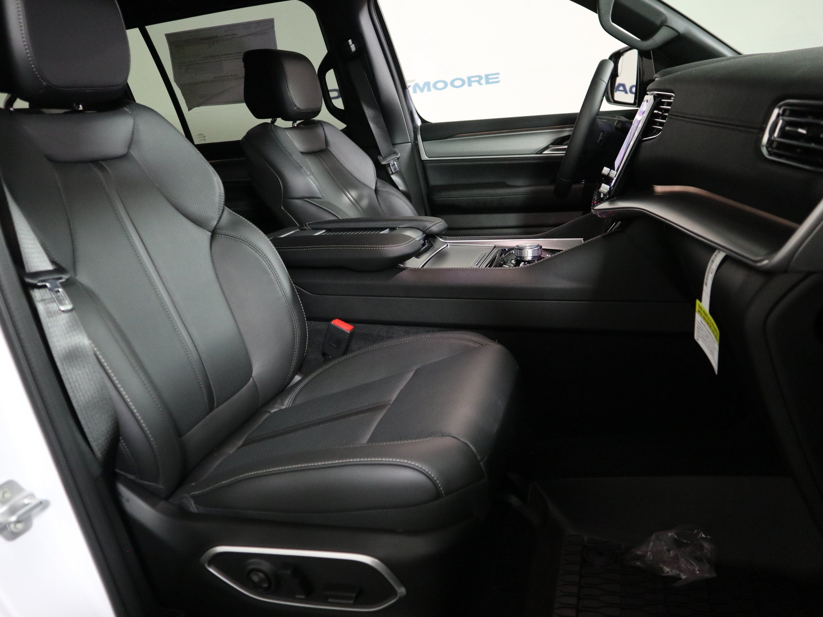 2026 Jeep Grand Wagoneer Upland 4x4
