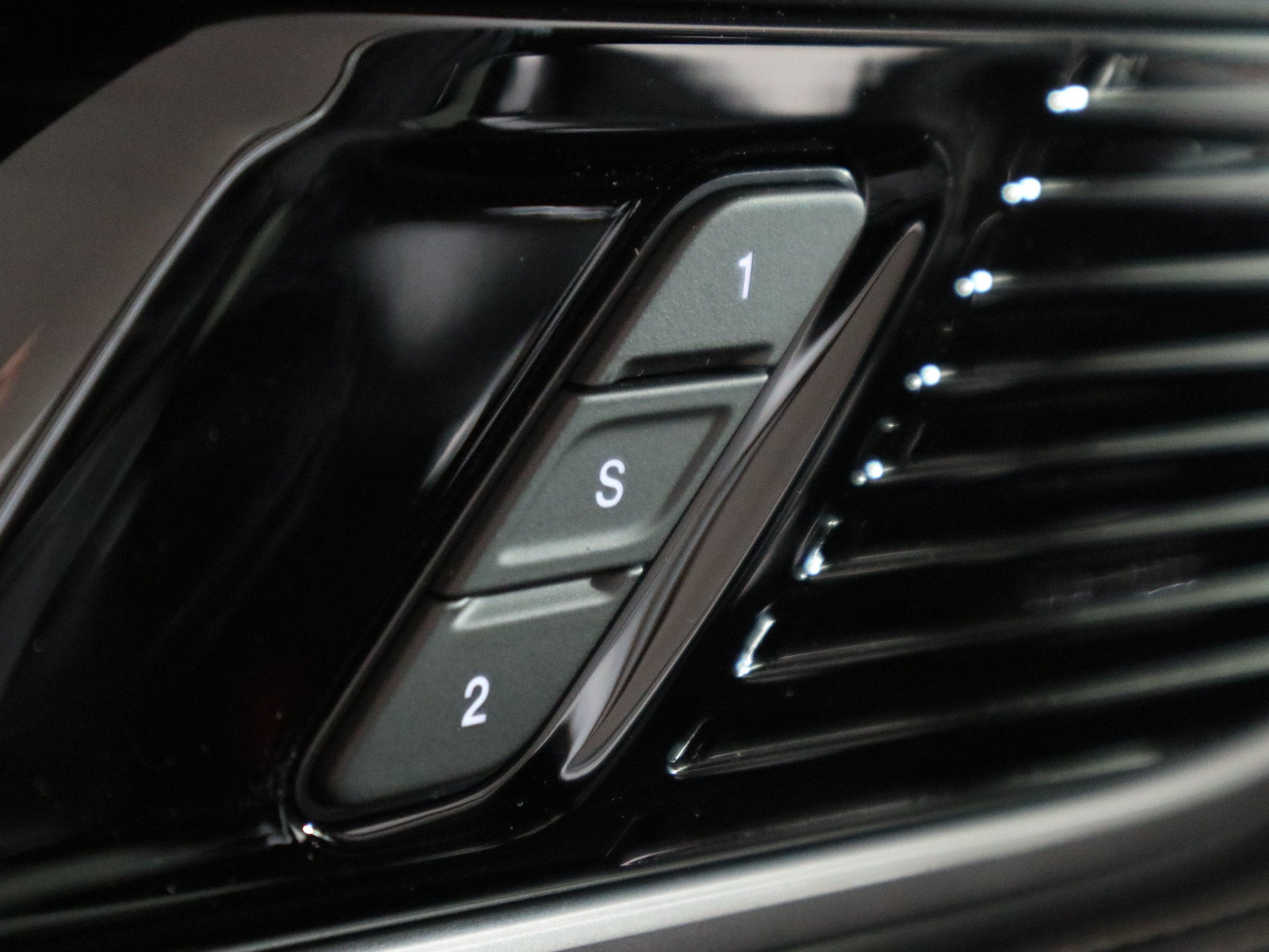 2026 Jeep Grand Wagoneer Upland 4x4