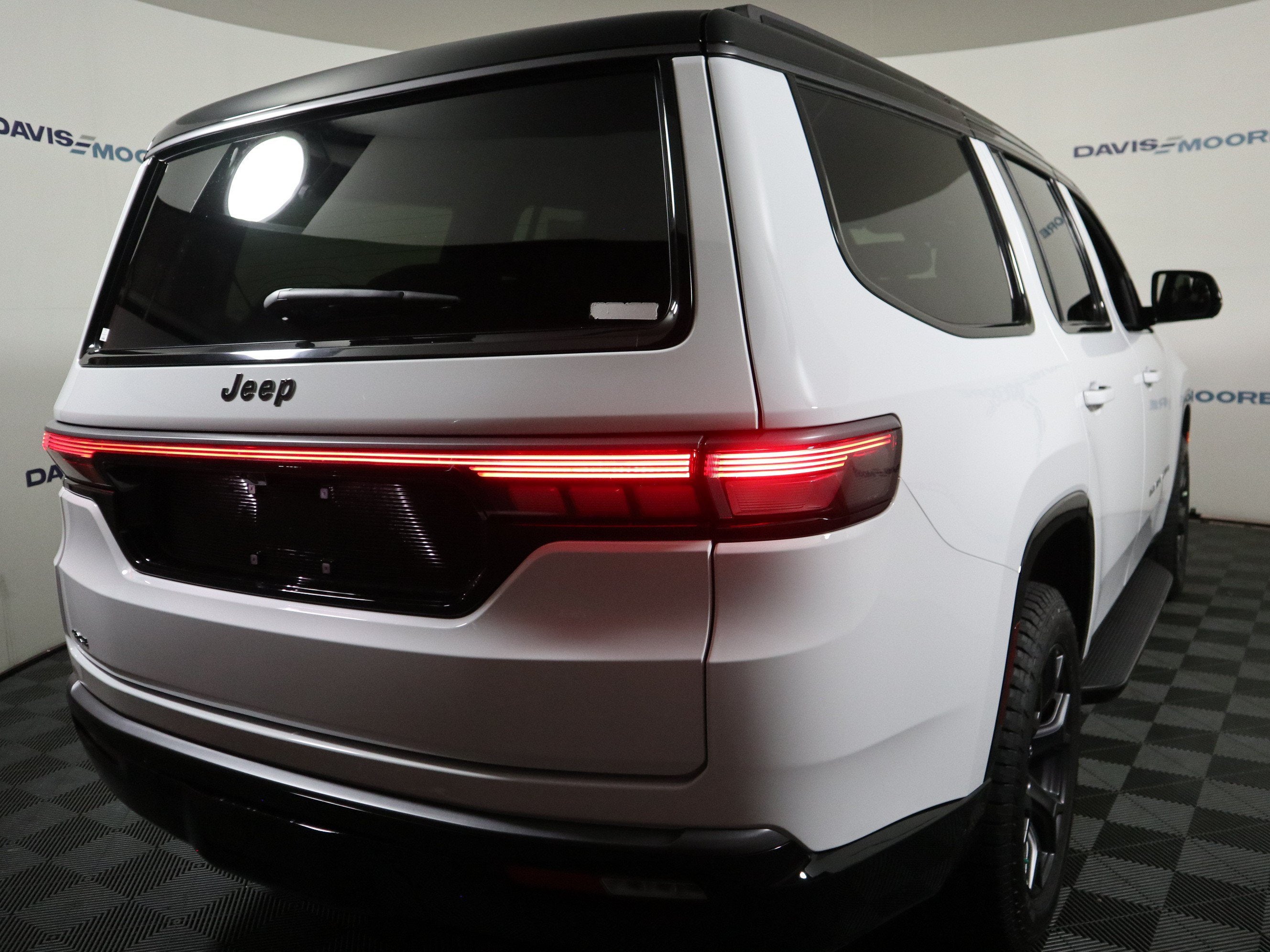 2026 Jeep Grand Wagoneer Upland 4x4