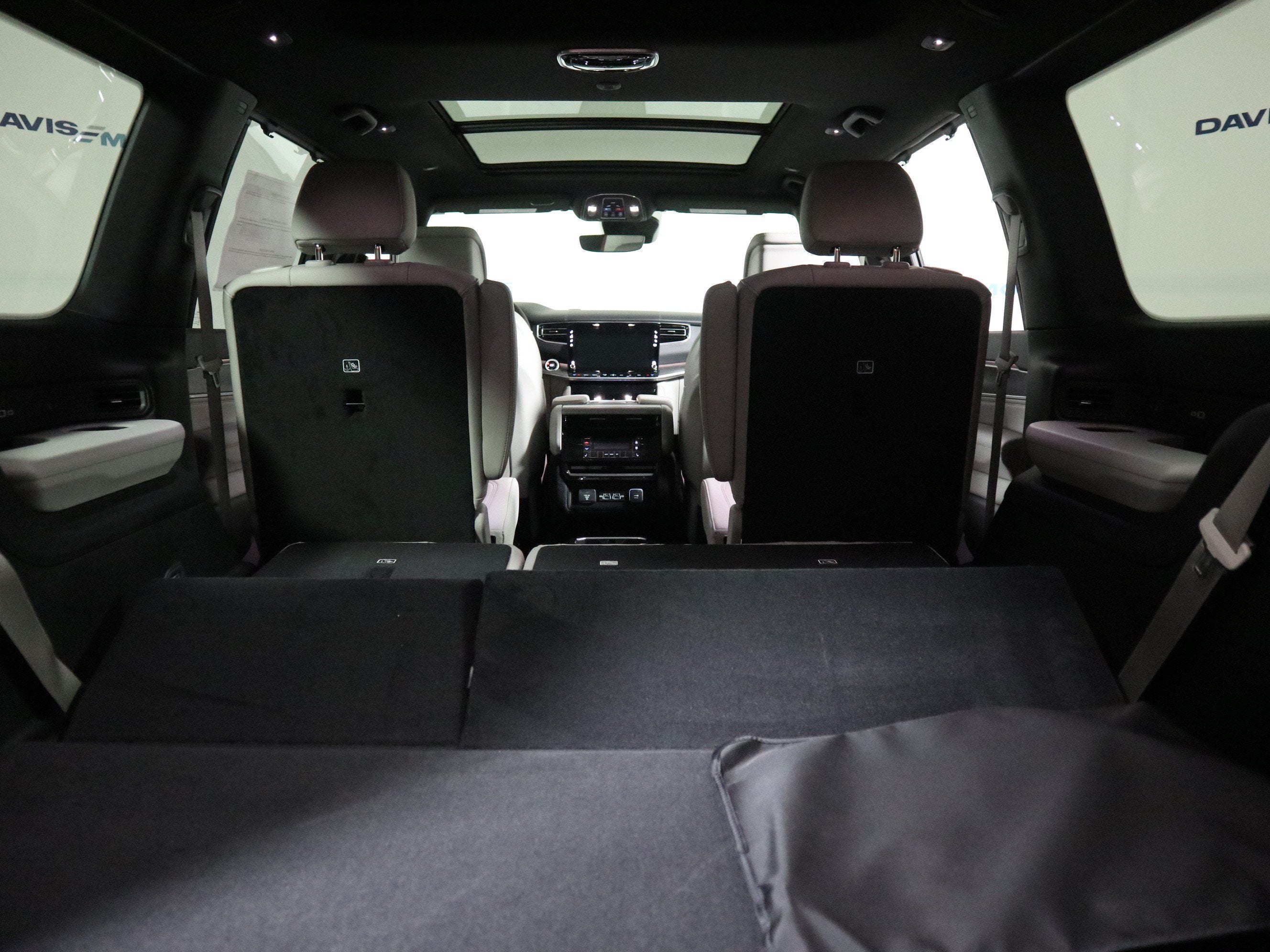 2026 Jeep Grand Wagoneer Limited Reserve 4x4