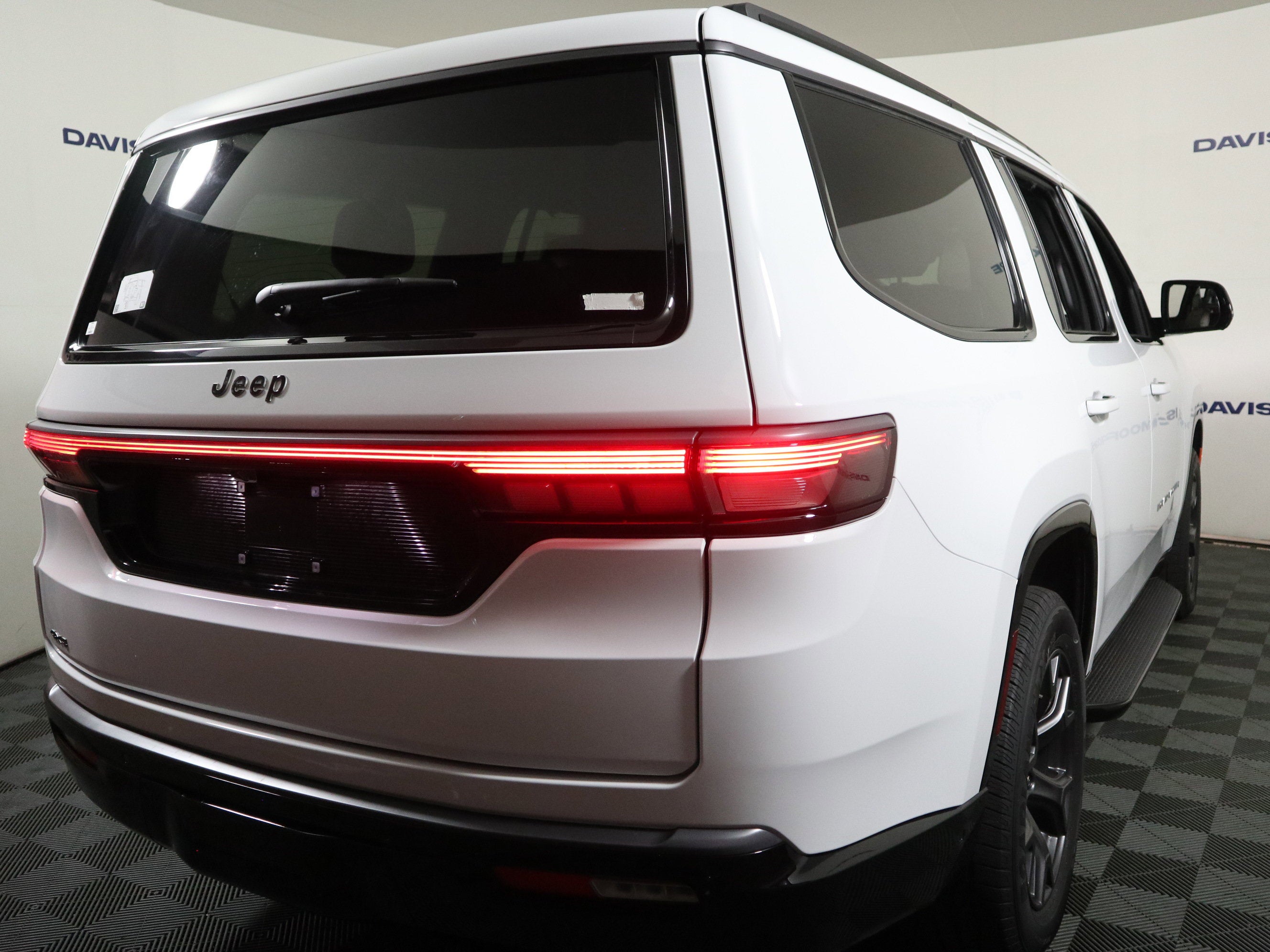 2026 Jeep Grand Wagoneer Limited Altitude 4x4