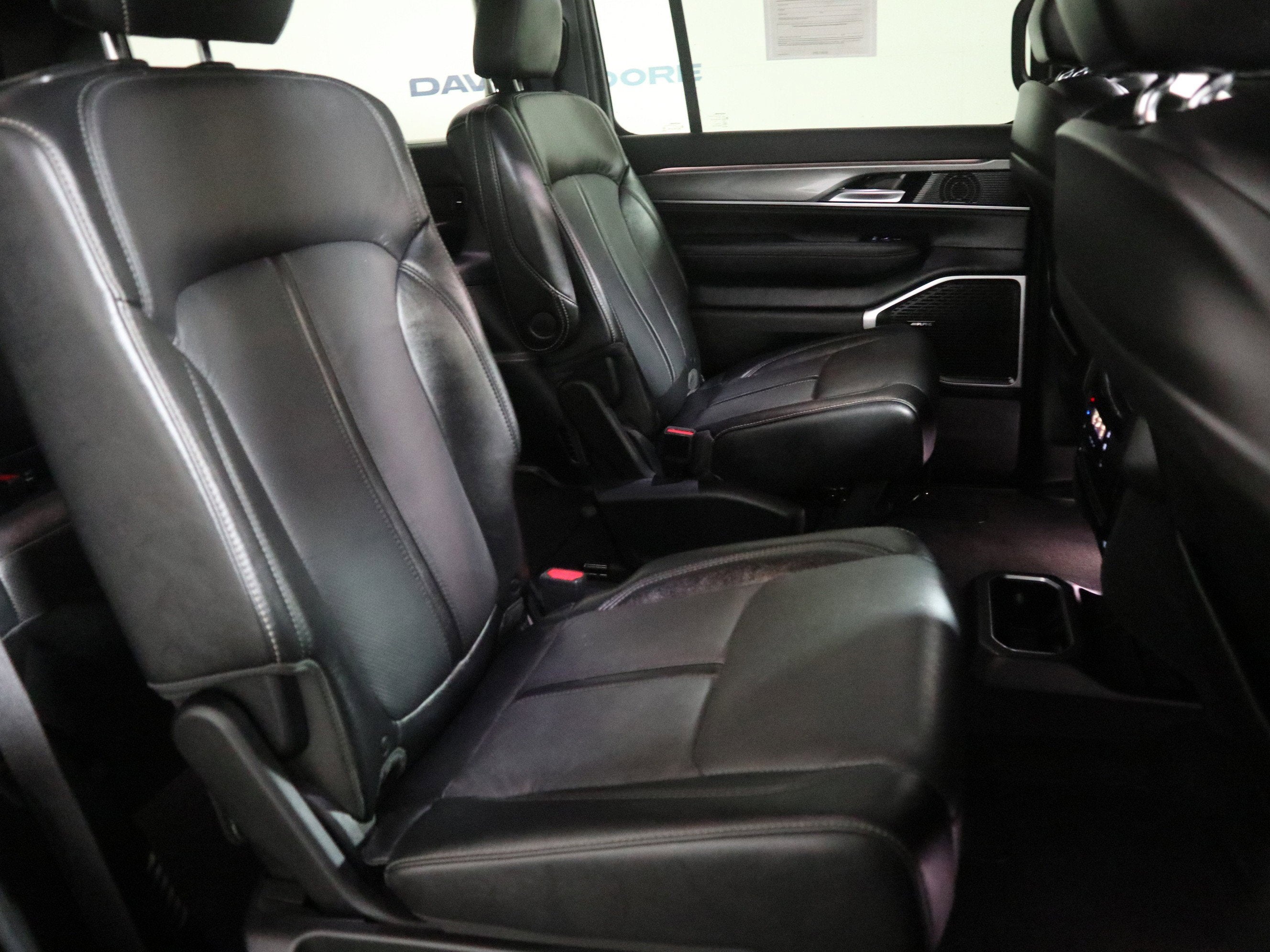 2022 Jeep Wagoneer Series II Carbide 4x4