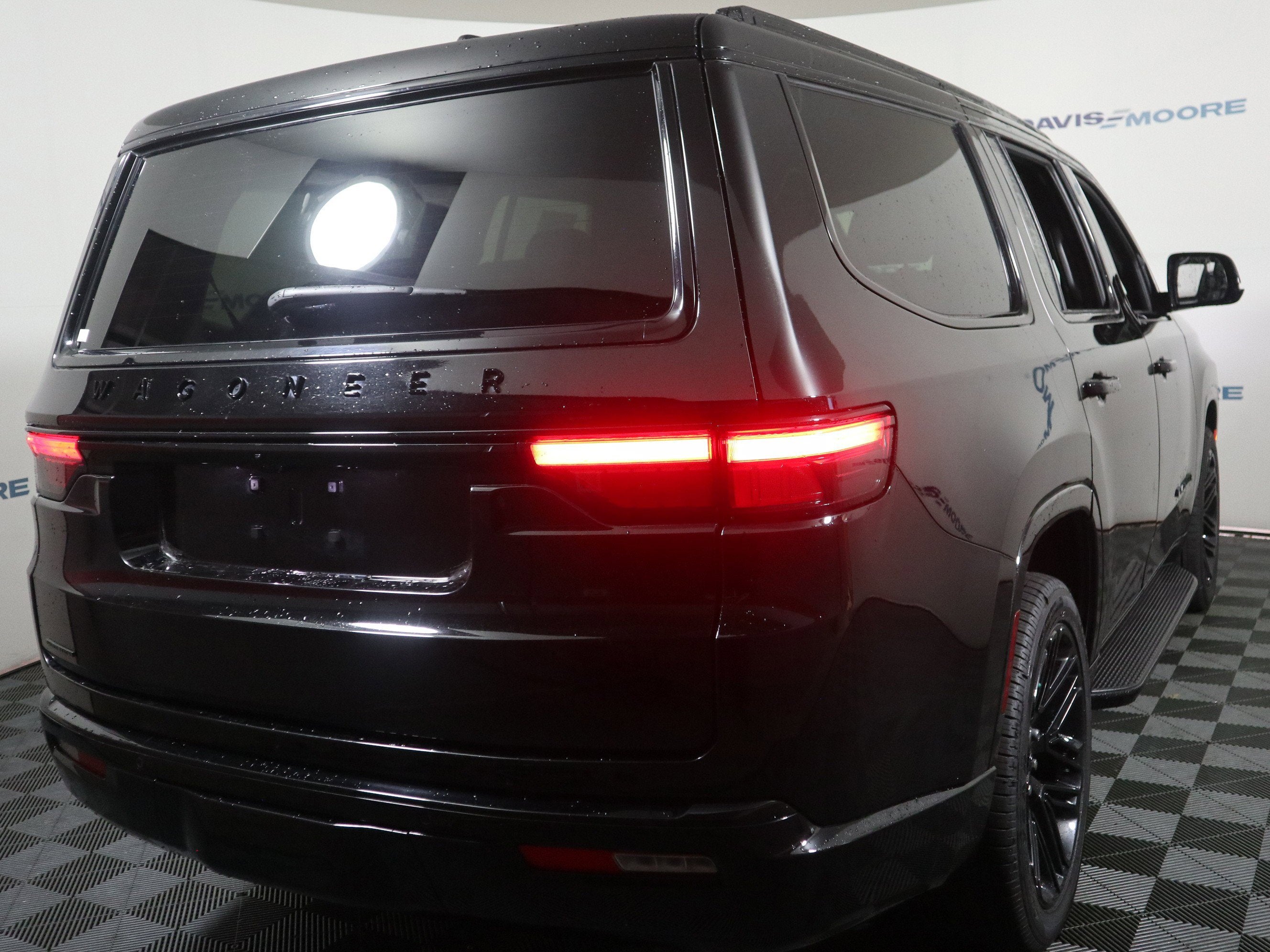 2022 Jeep Wagoneer Series II Carbide 4x4