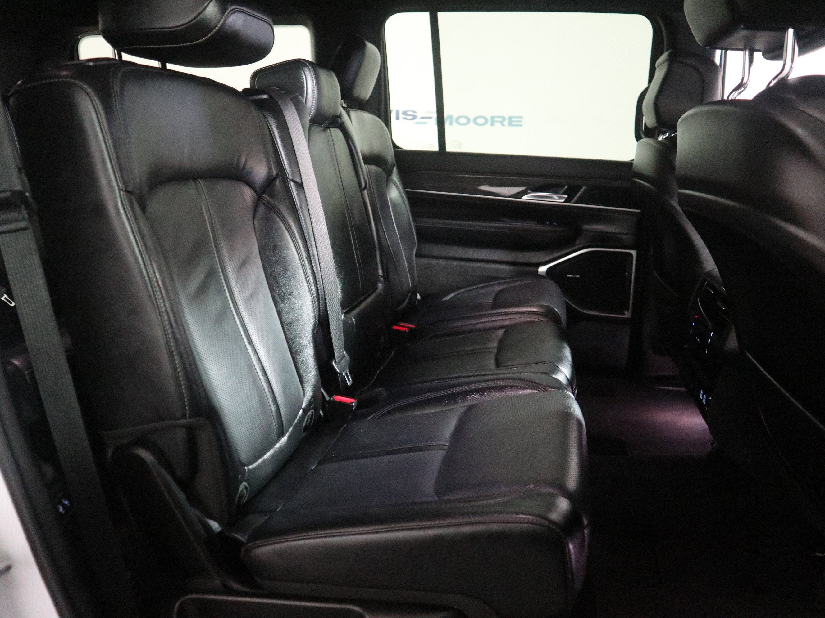 2022 Jeep Wagoneer Series III 4x4