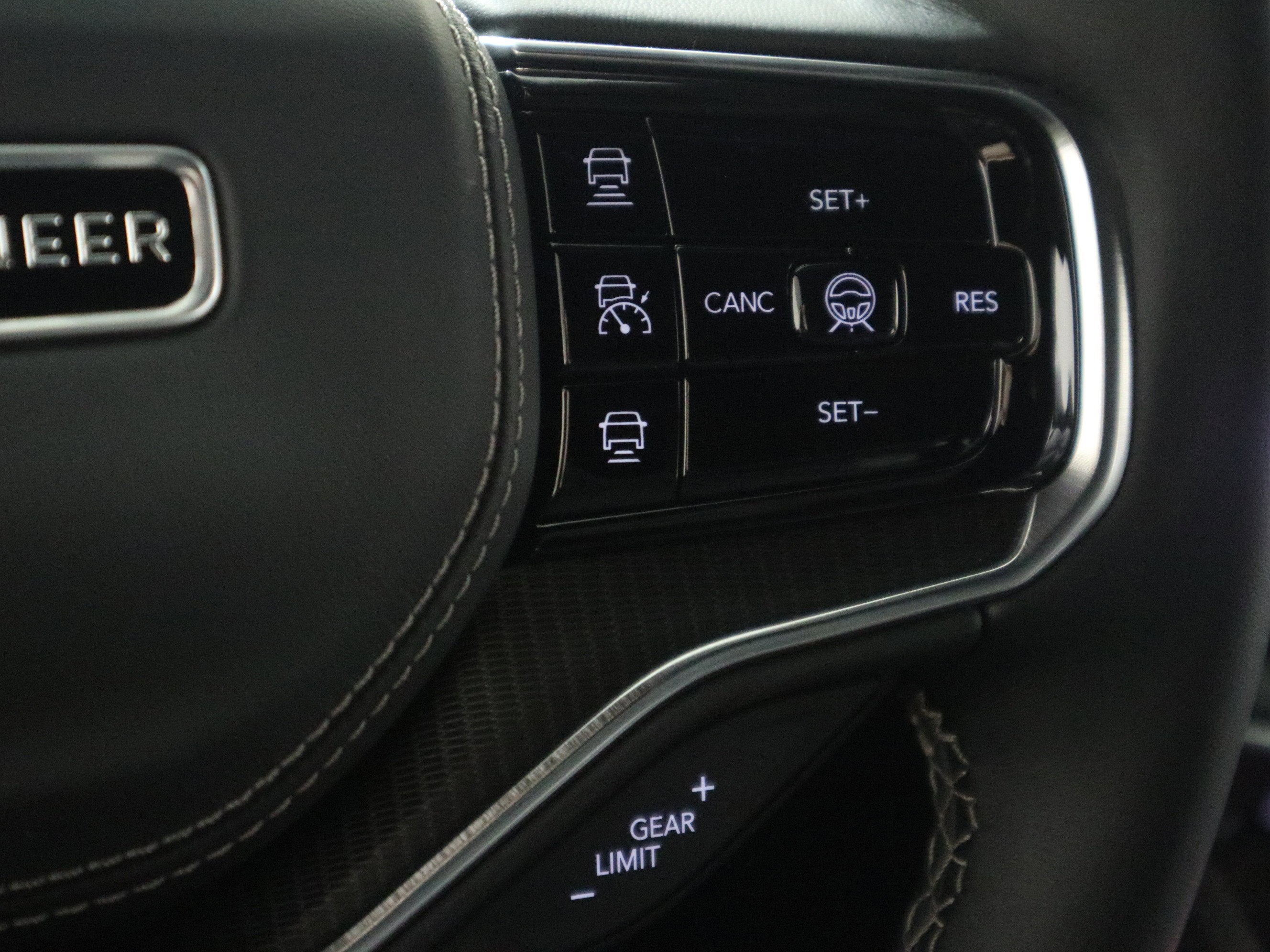 2026 Jeep Grand Wagoneer Summit Obsidian 4x4