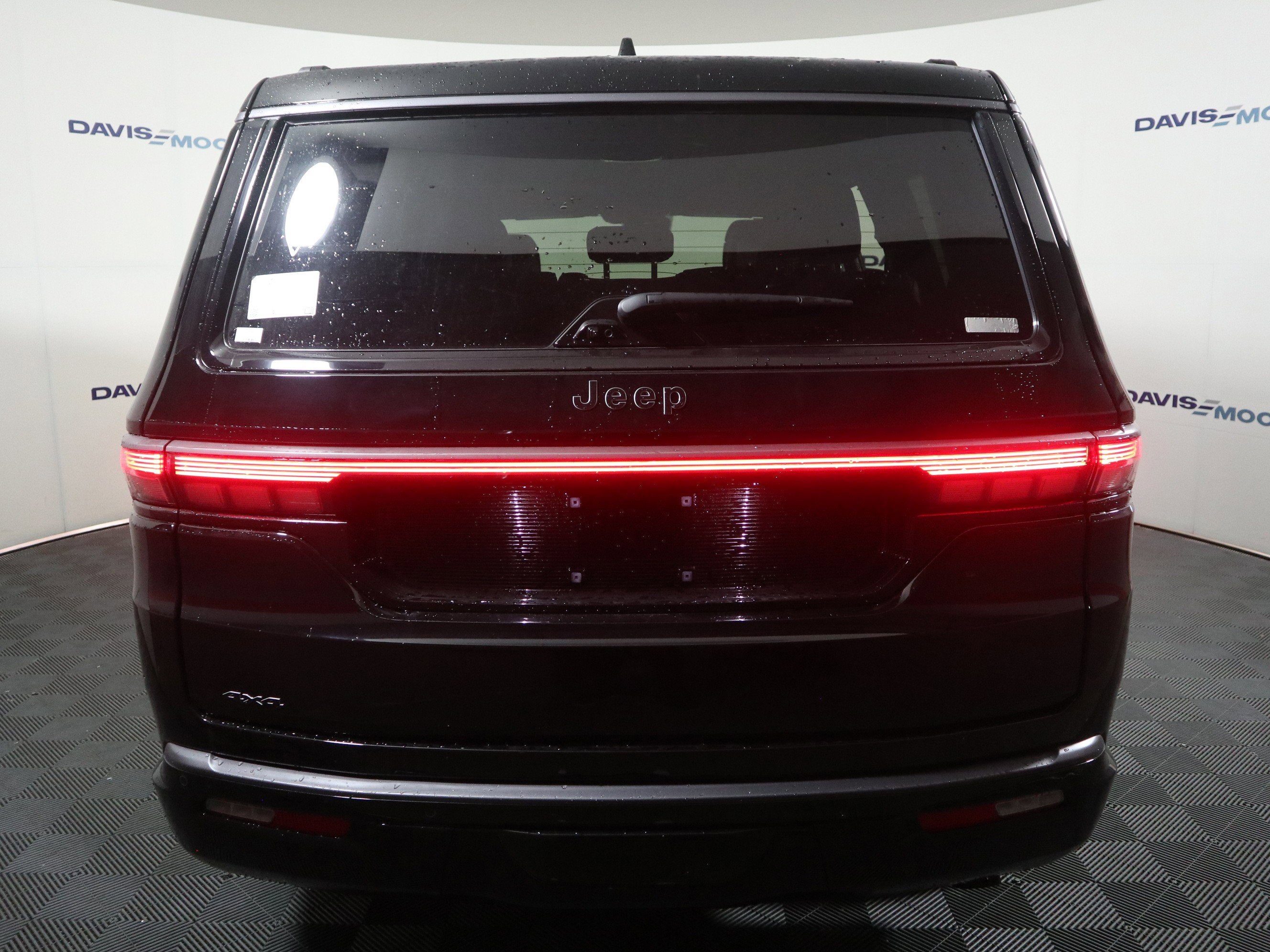 2026 Jeep Grand Wagoneer Summit Obsidian 4x4