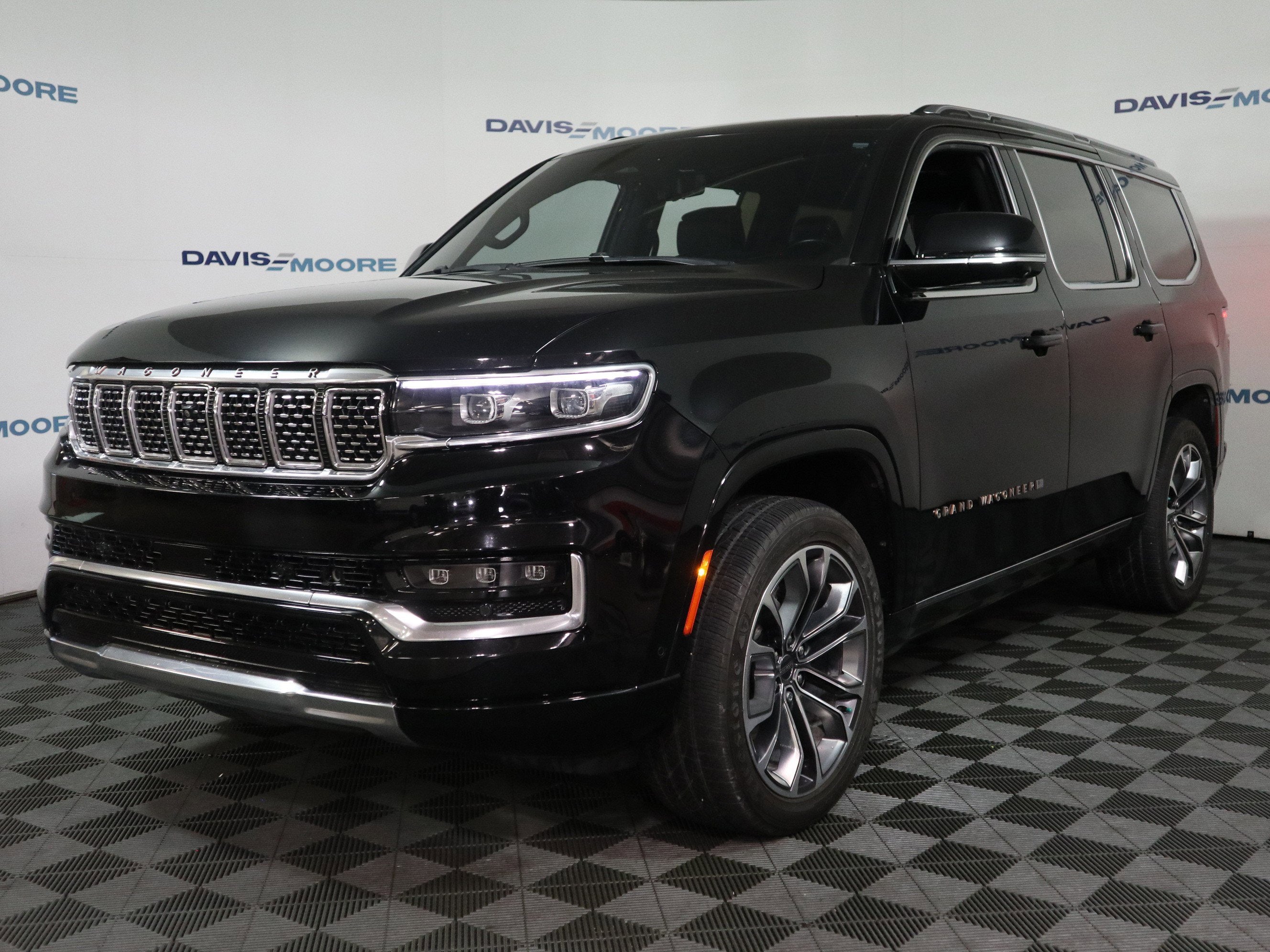 2023 Jeep Grand Wagoneer Series III 4x4