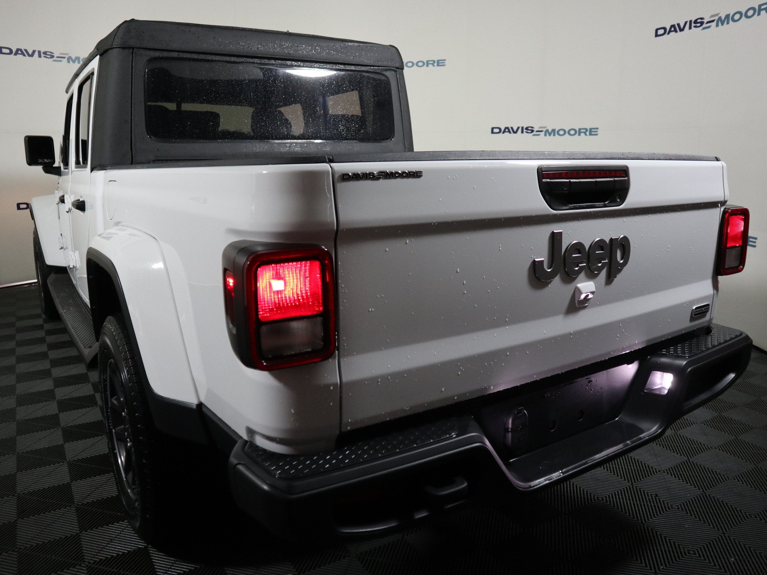 2023 Jeep Gladiator Overland 4x4