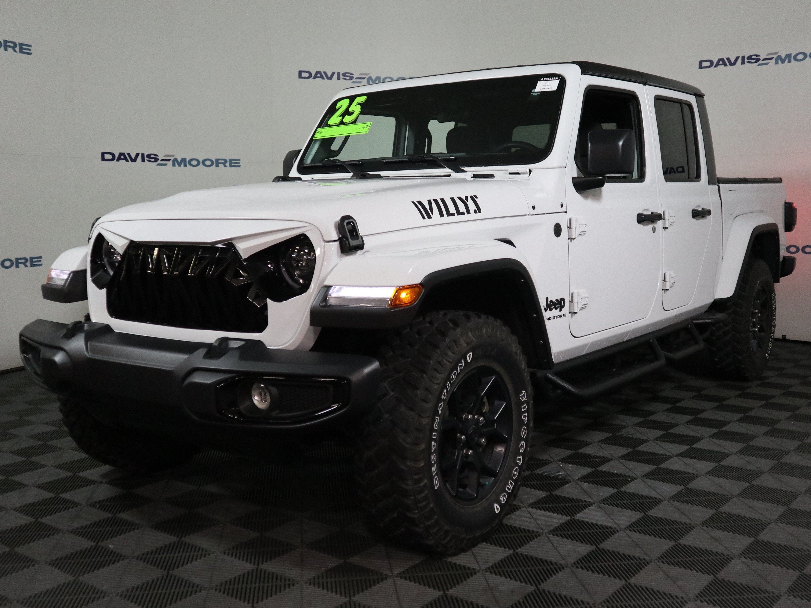 2025 Jeep Gladiator Willys 4x4