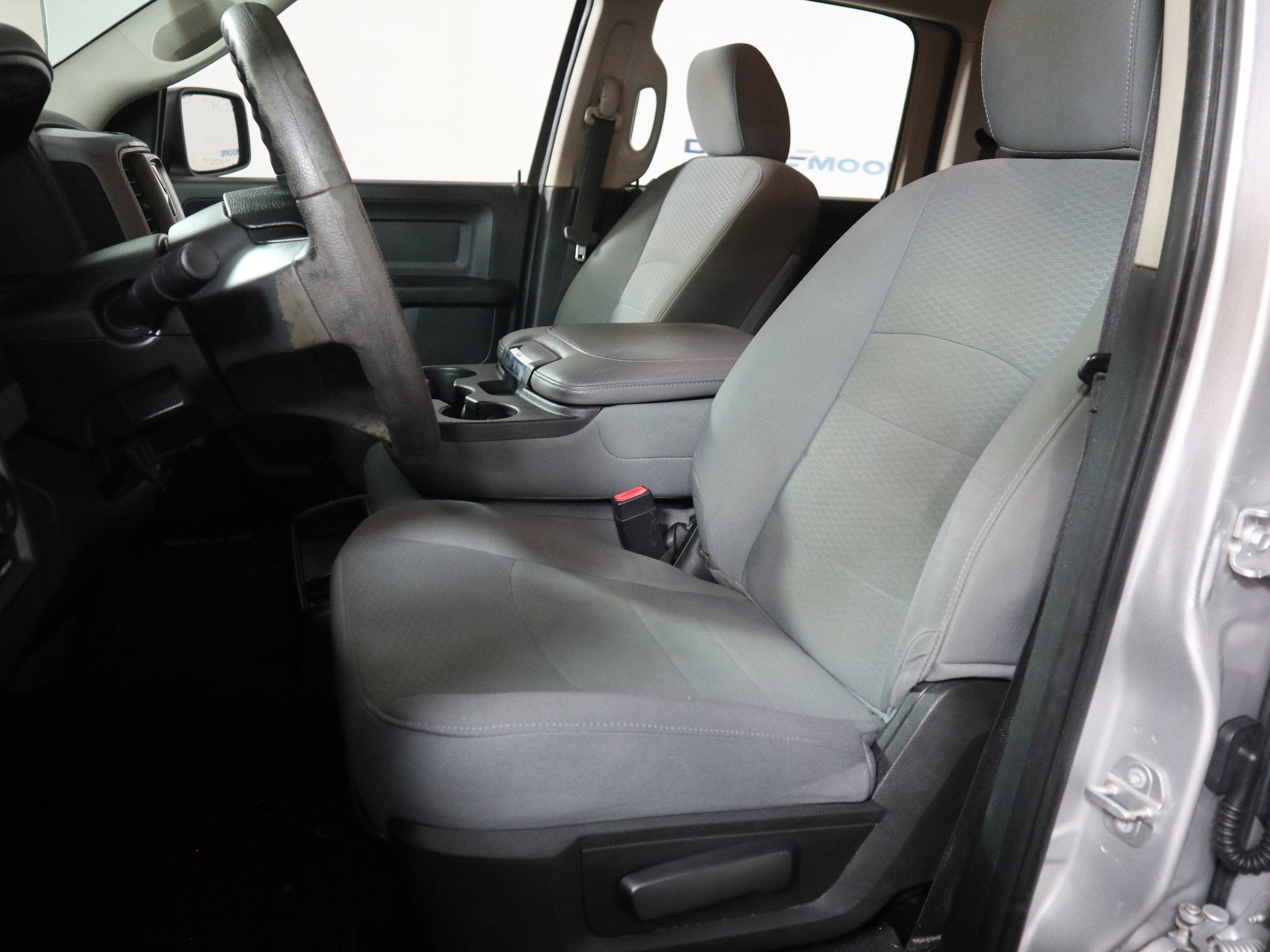 2017 RAM 1500 Express Crew Cab