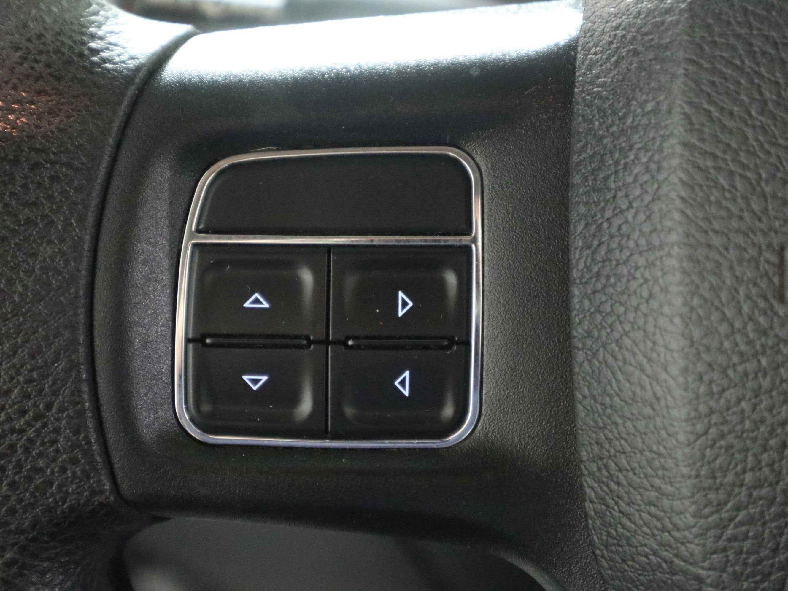 2017 RAM 1500 Express Crew Cab