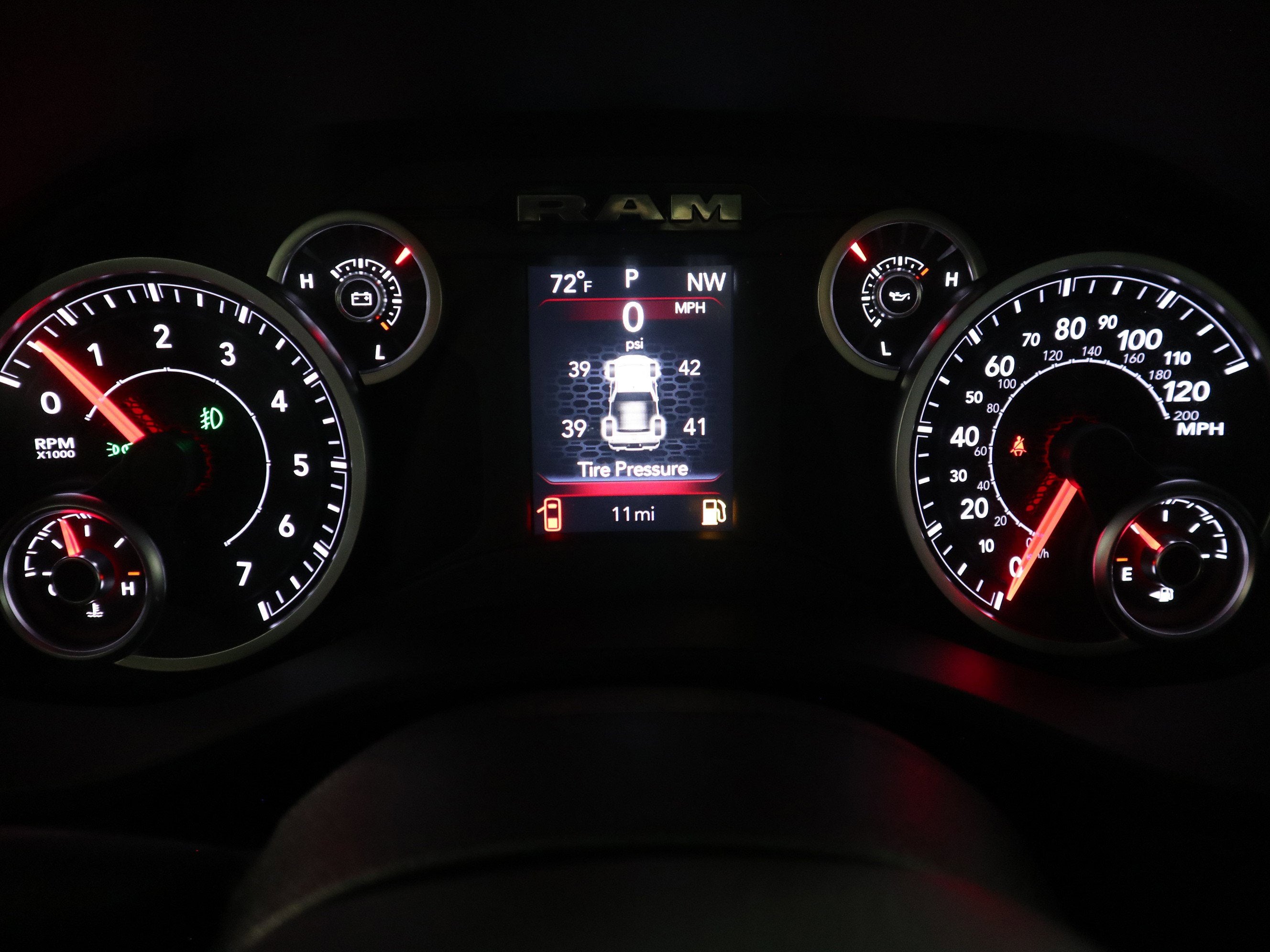 2026 RAM 1500 Express Quad Cab 4x4