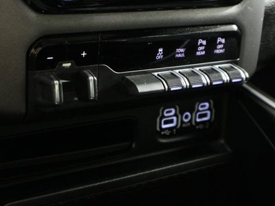2023 RAM 1500 Big Horn Crew Cab 4x4