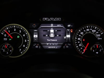2023 RAM 1500 Big Horn Crew Cab 4x4