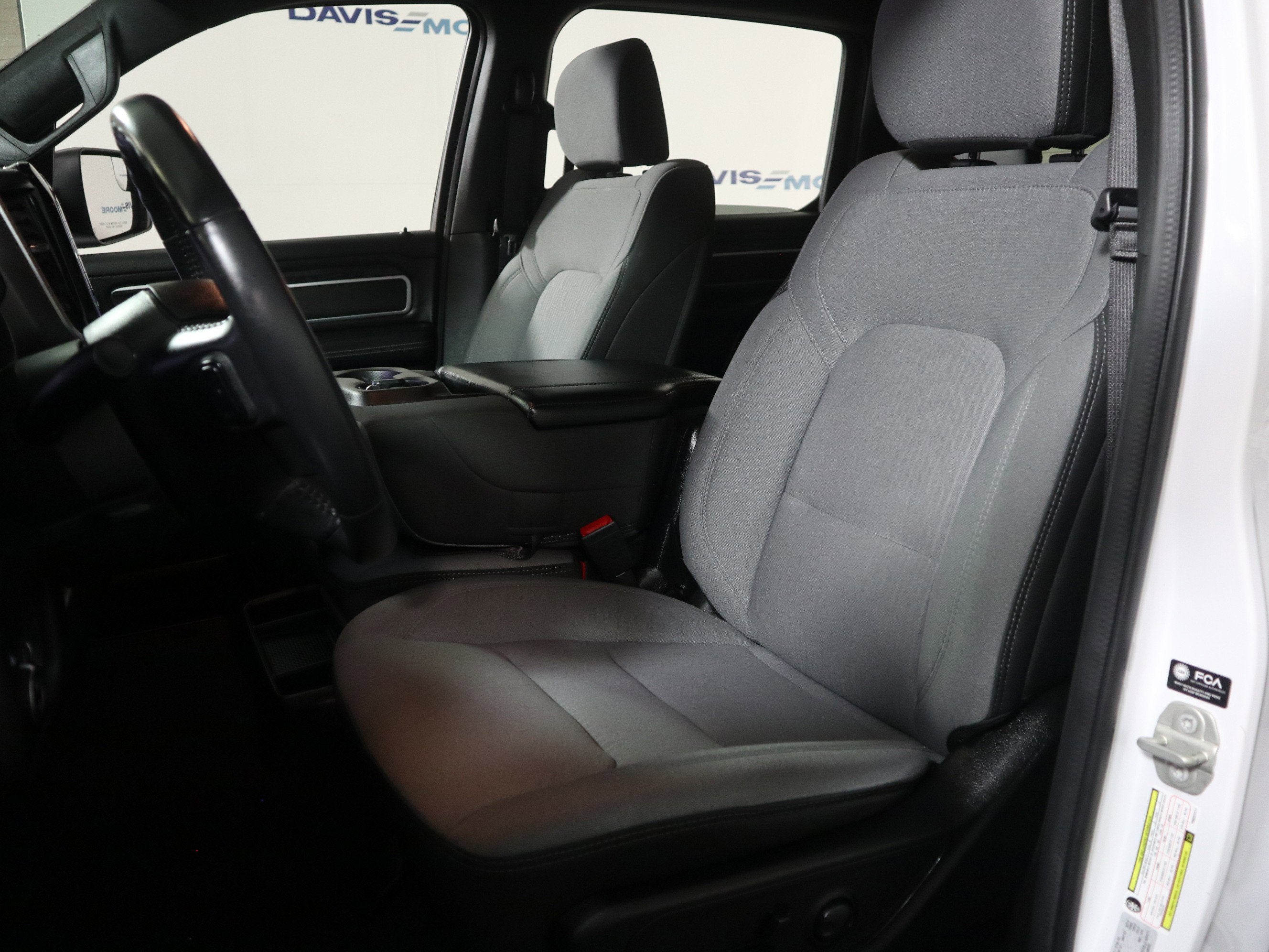 2023 RAM 1500 Big Horn Crew Cab 4x4