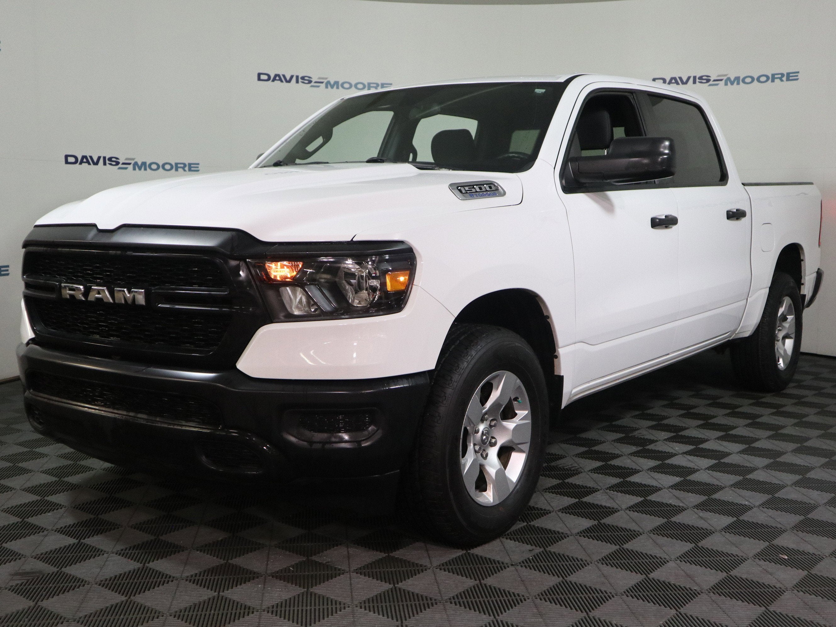 2024 RAM 1500 Tradesman Crew Cab 4x4