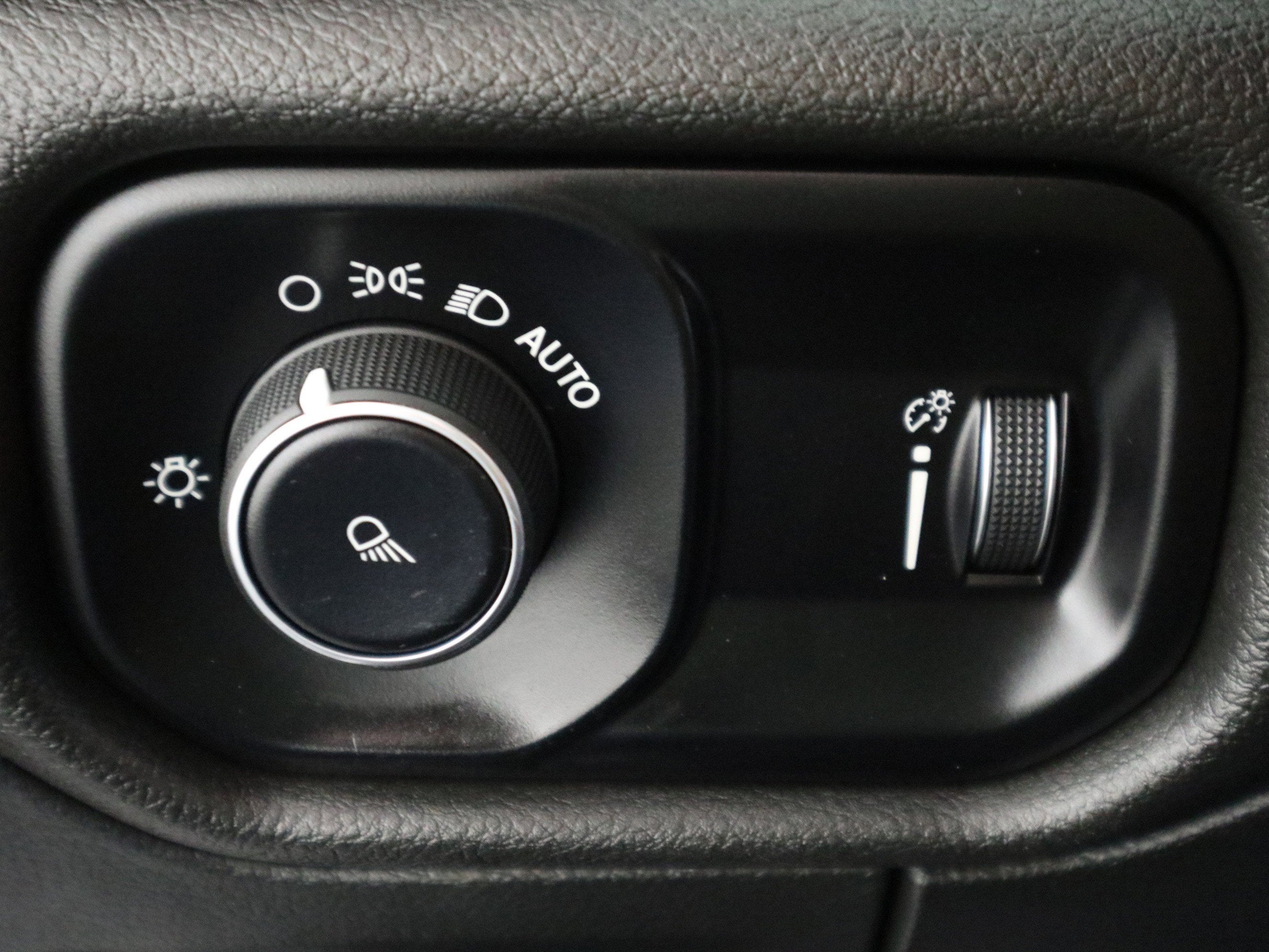 2024 RAM 1500 Tradesman Crew Cab 4x4