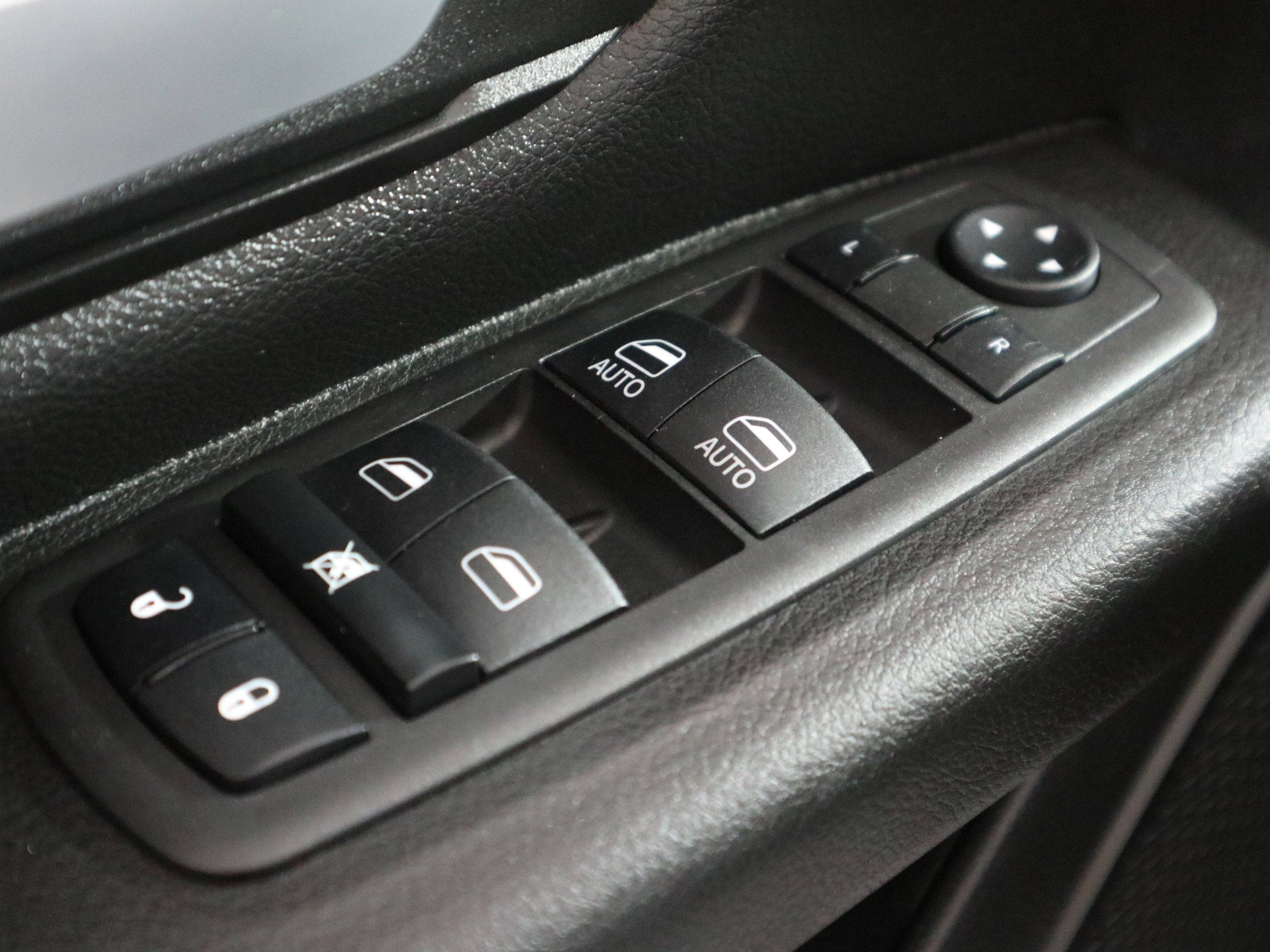 2024 RAM 1500 Tradesman Crew Cab 4x4