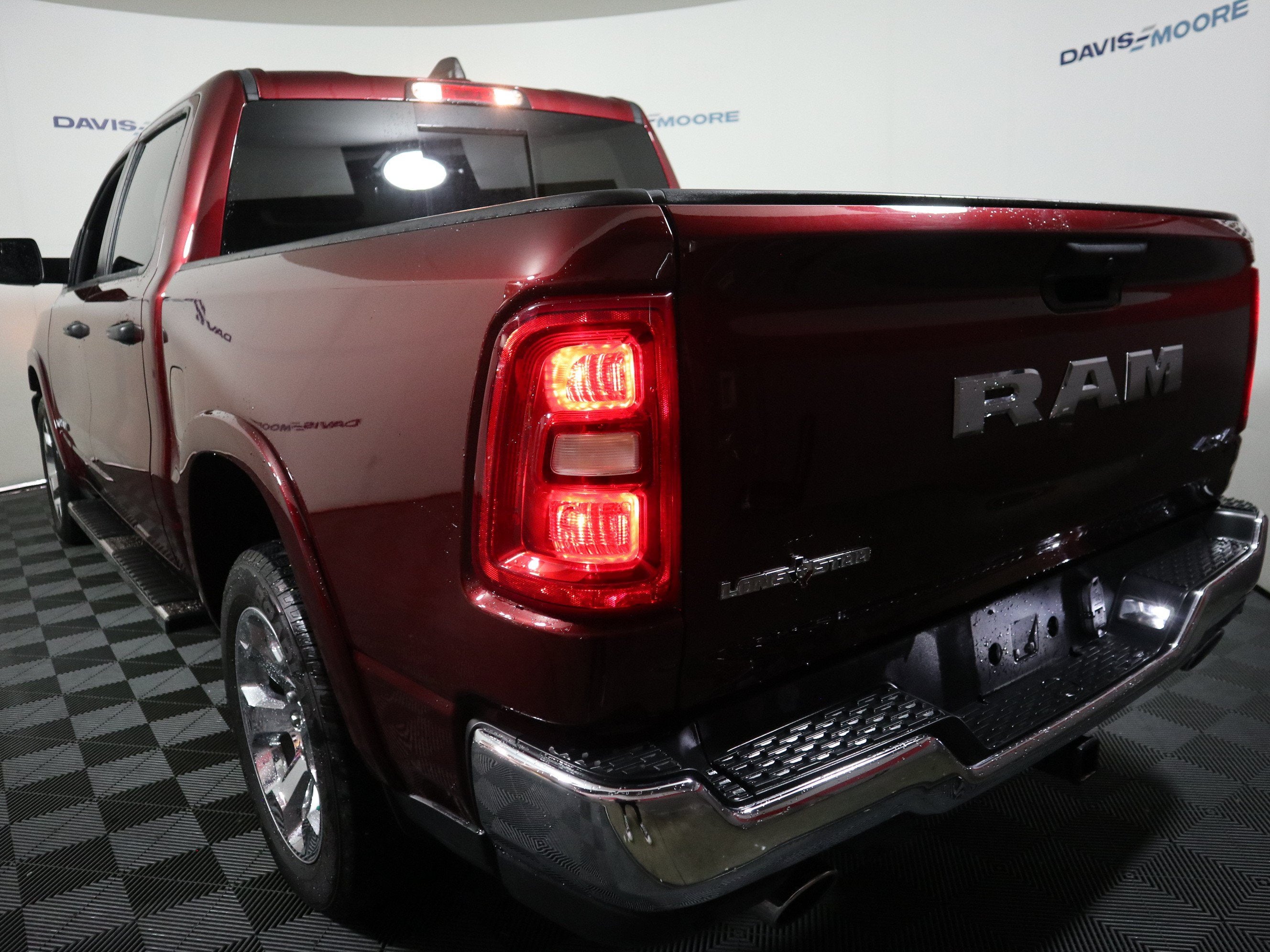 2025 RAM 1500 Lone Star Crew Cab 4x4