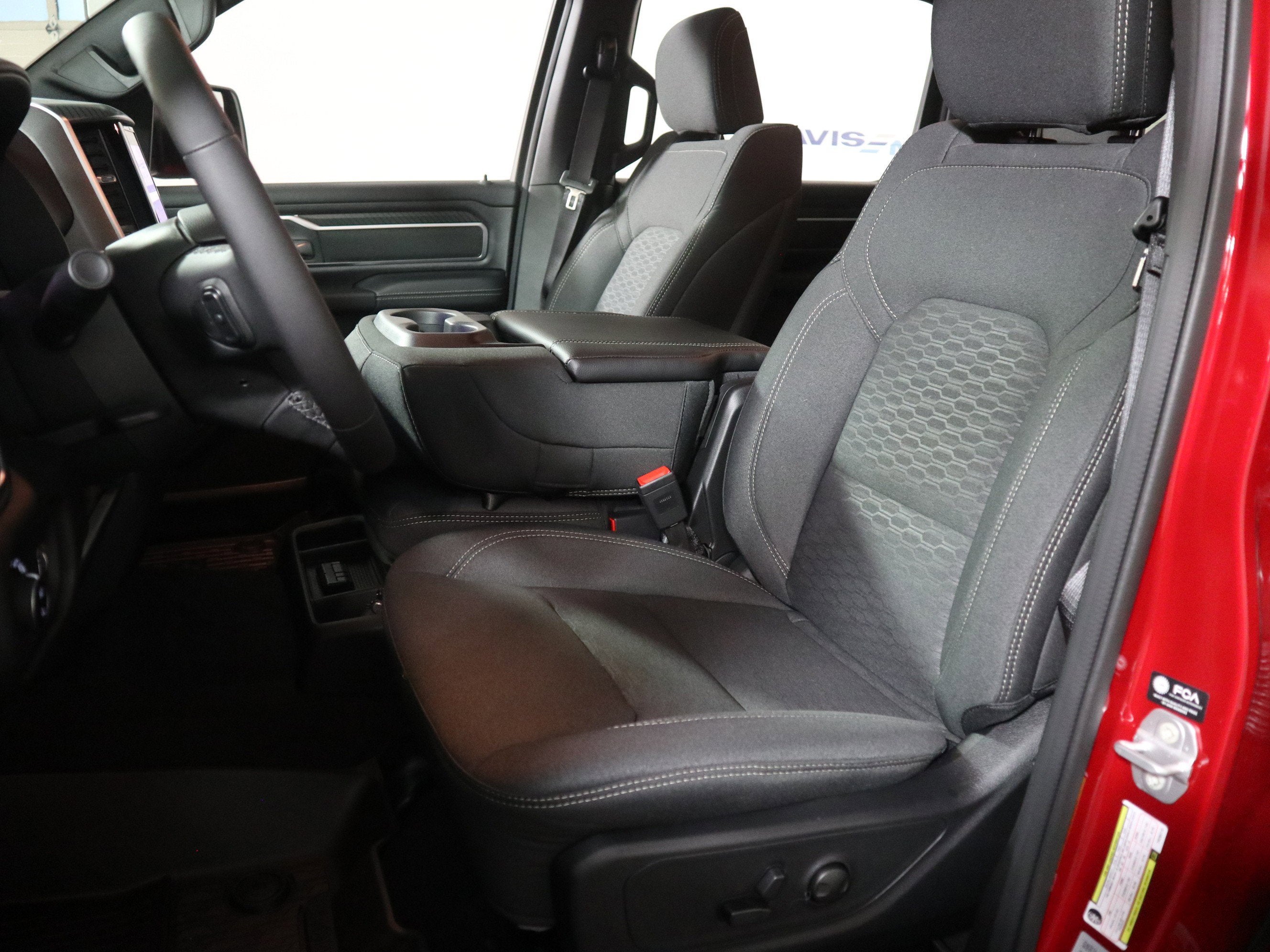 2026 RAM 1500 Lone Star Crew Cab 4x4