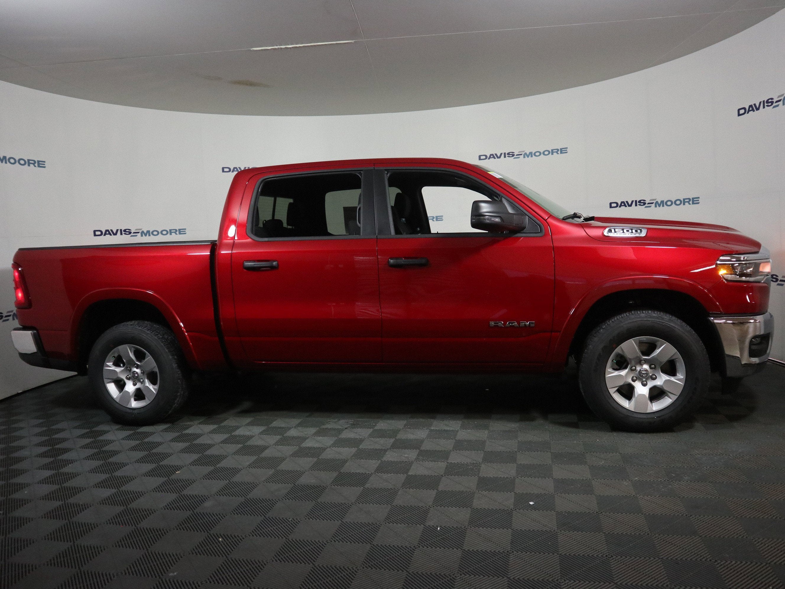 2026 RAM 1500 Lone Star Crew Cab 4x4