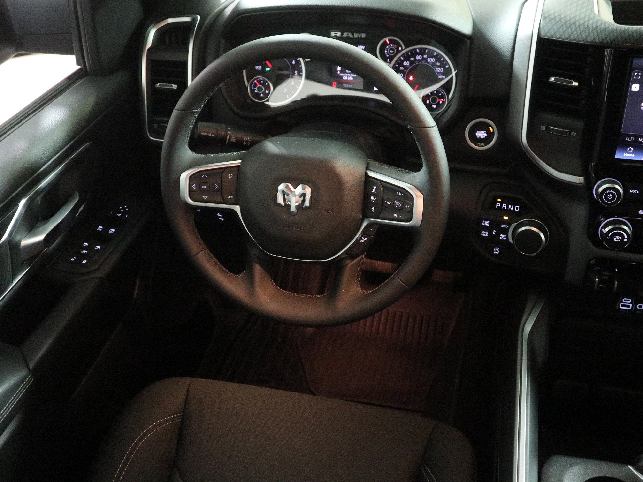 2026 RAM 1500 Big Horn Crew Cab 4x4