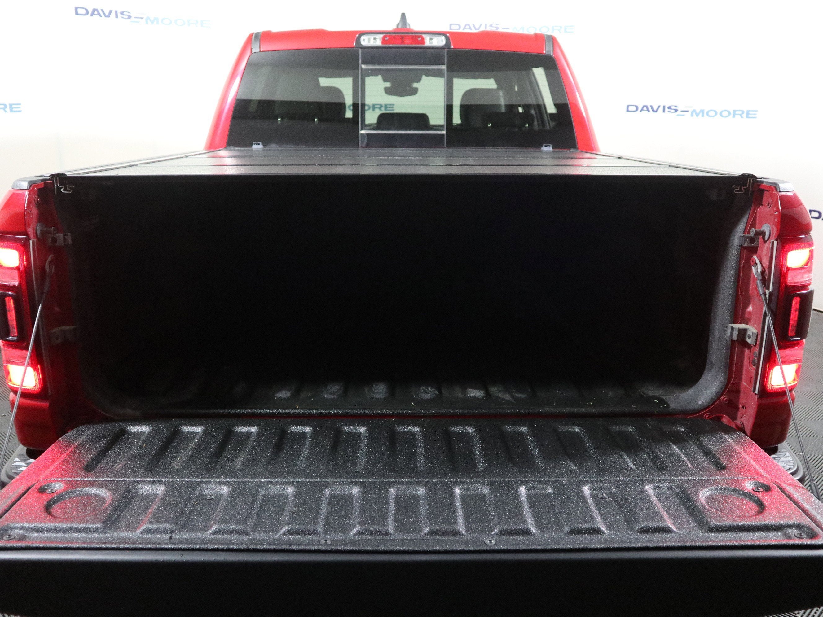 2022 RAM 1500 Big Horn Crew Cab 4x4