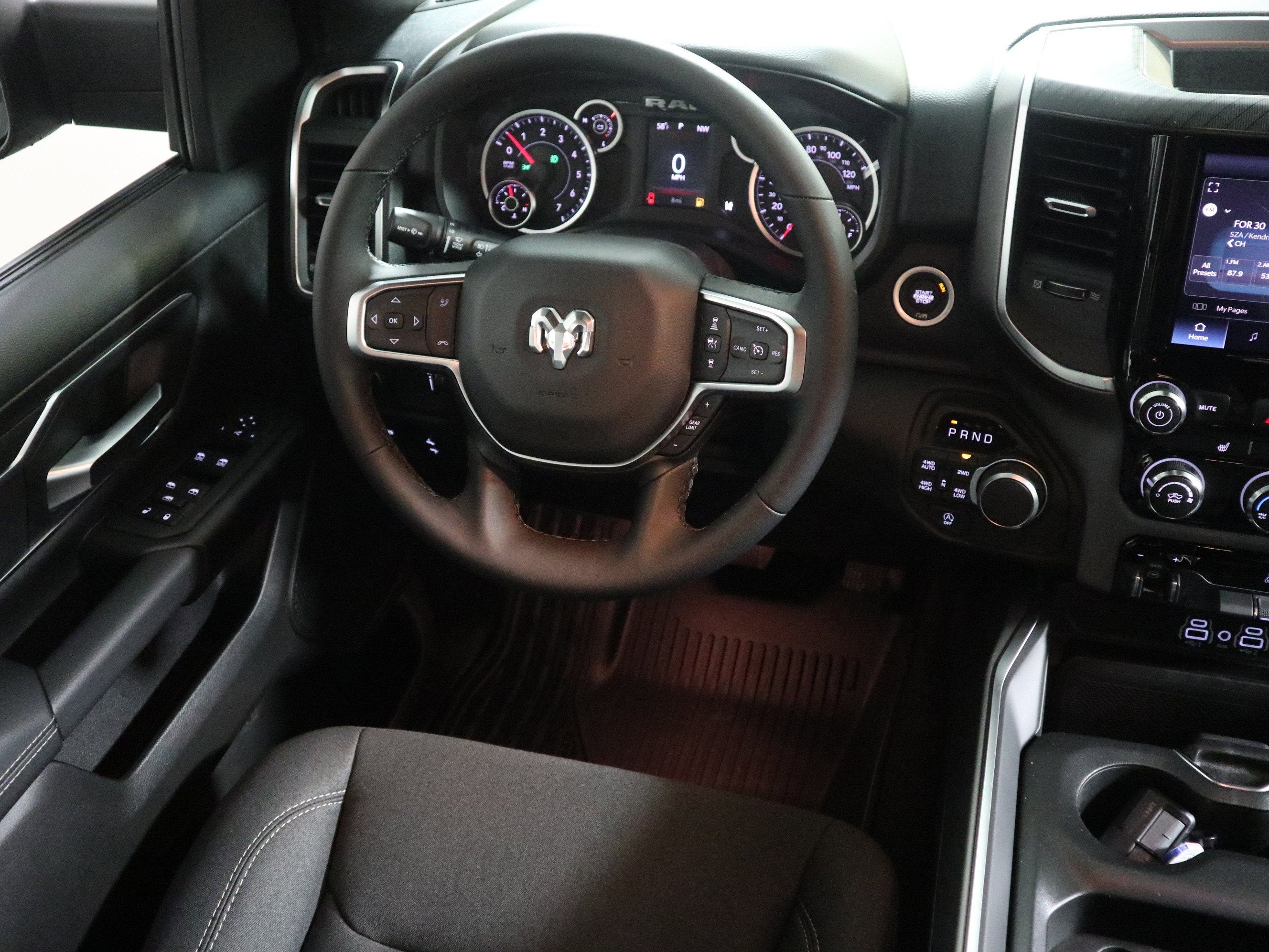 2026 RAM 1500 Big Horn Crew Cab 4x4