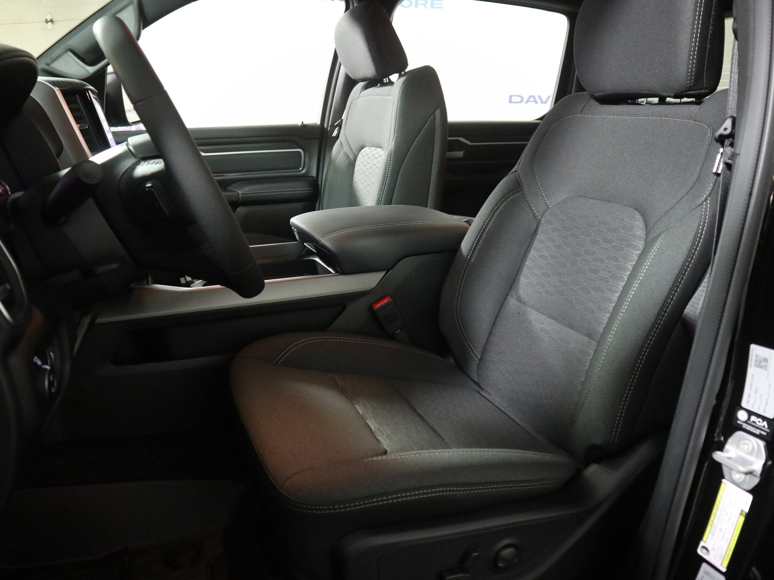 2026 RAM 1500 Big Horn Crew Cab 4x4