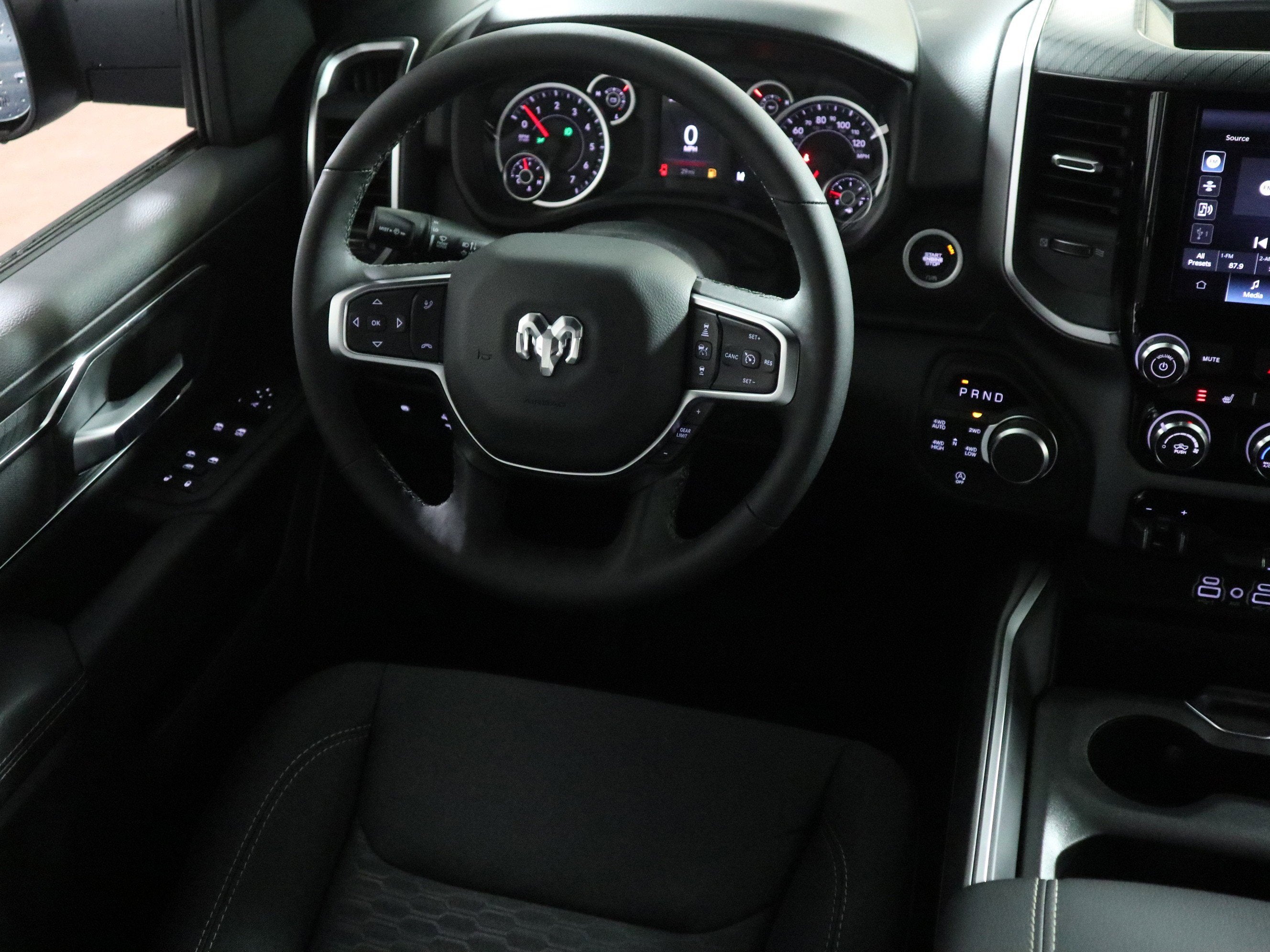 2026 RAM 1500 Big Horn Crew Cab 4x4