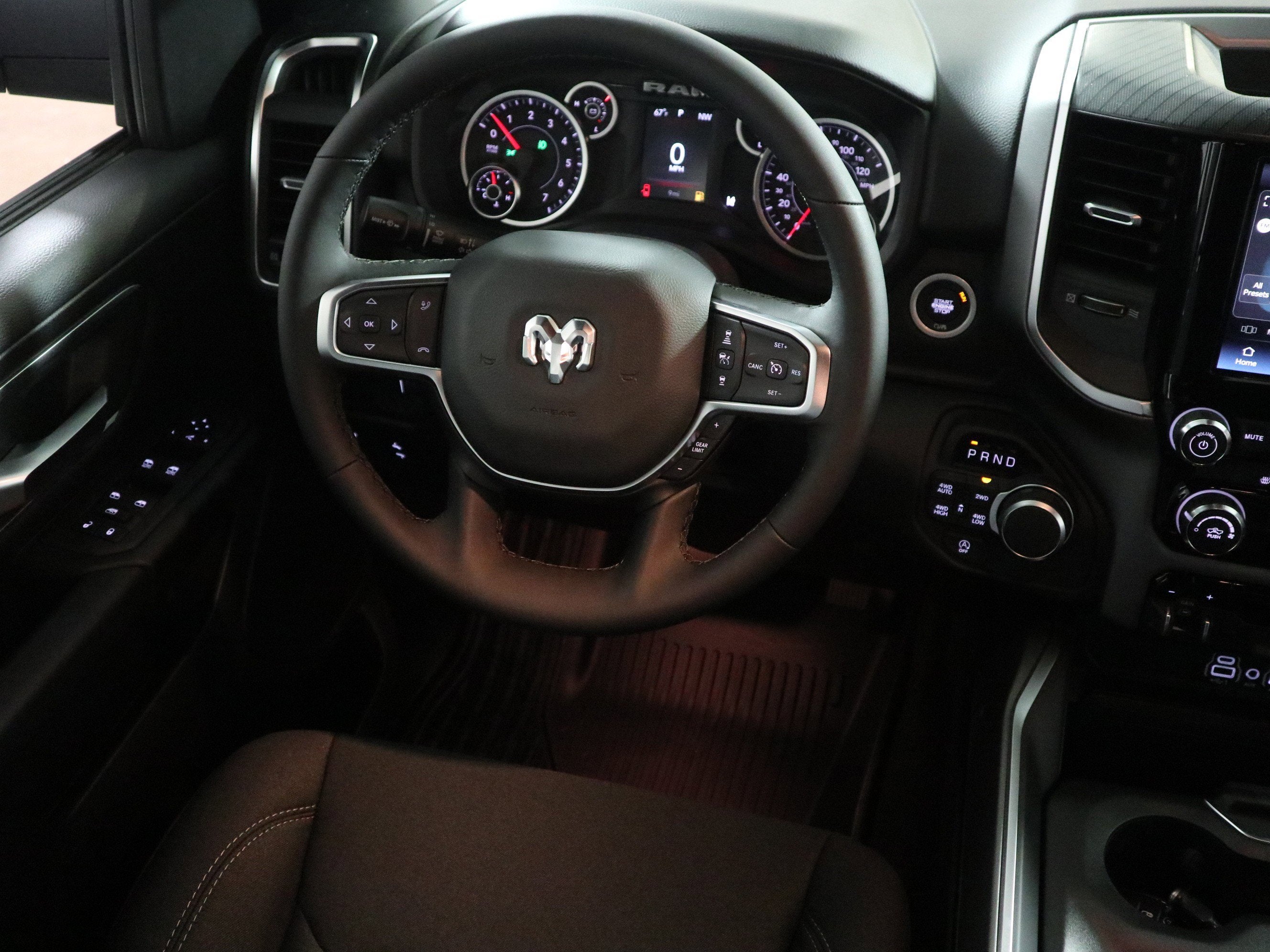 2026 RAM 1500 Big Horn Crew Cab 4x4