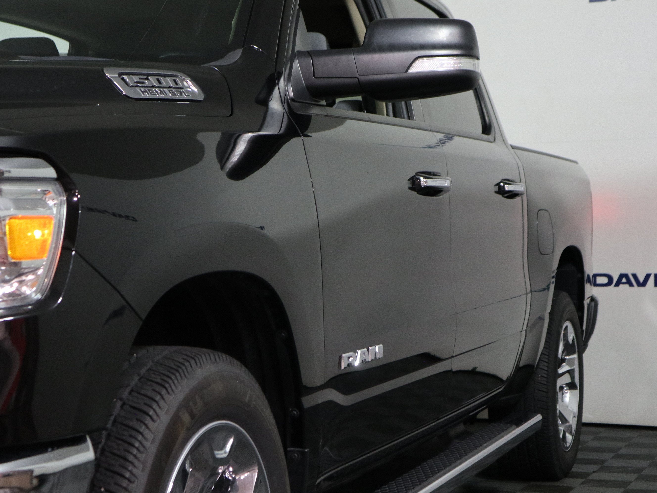2020 RAM 1500 Big Horn Crew Cab 4x4