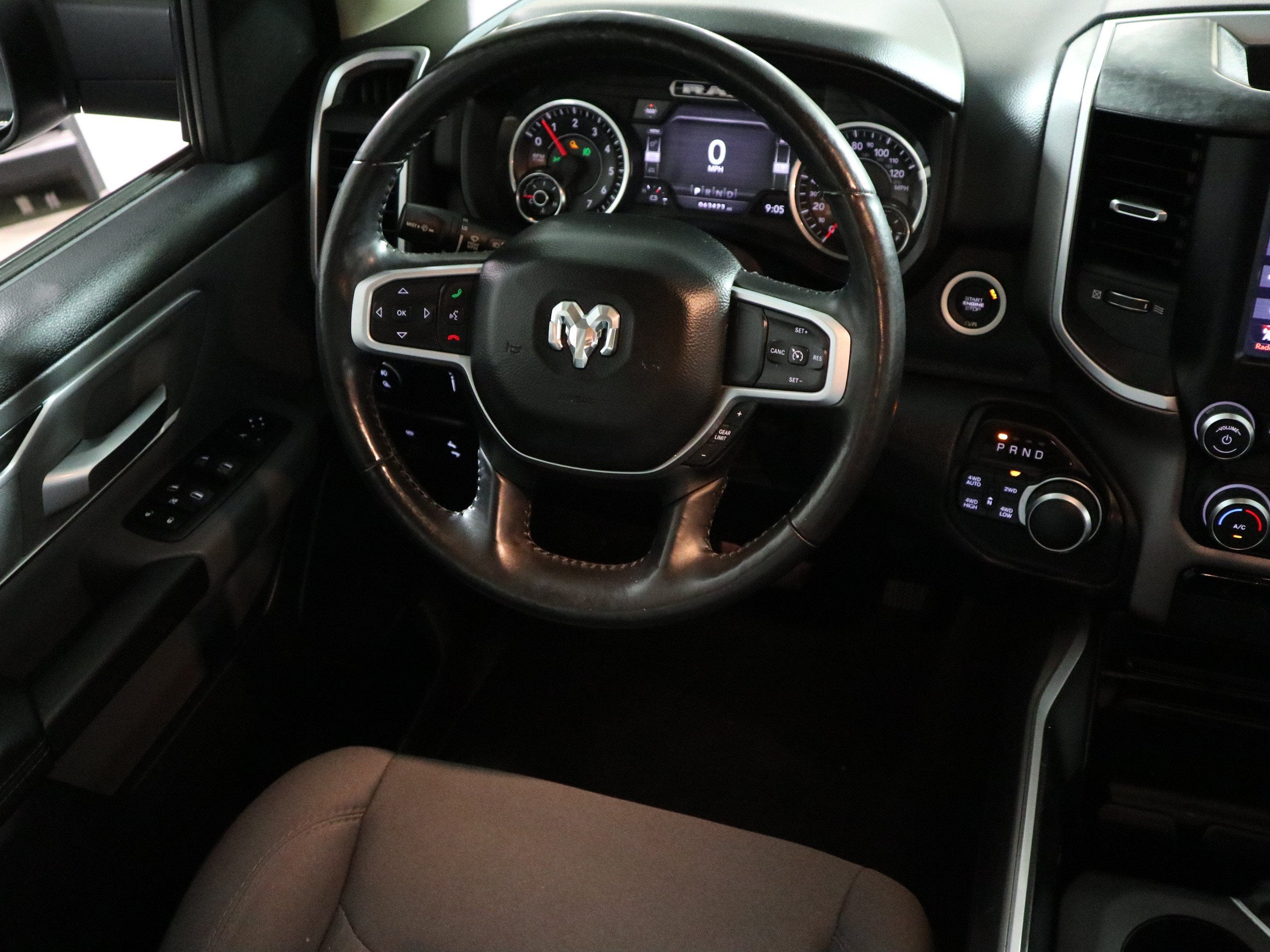 2020 RAM 1500 Big Horn Crew Cab 4x4