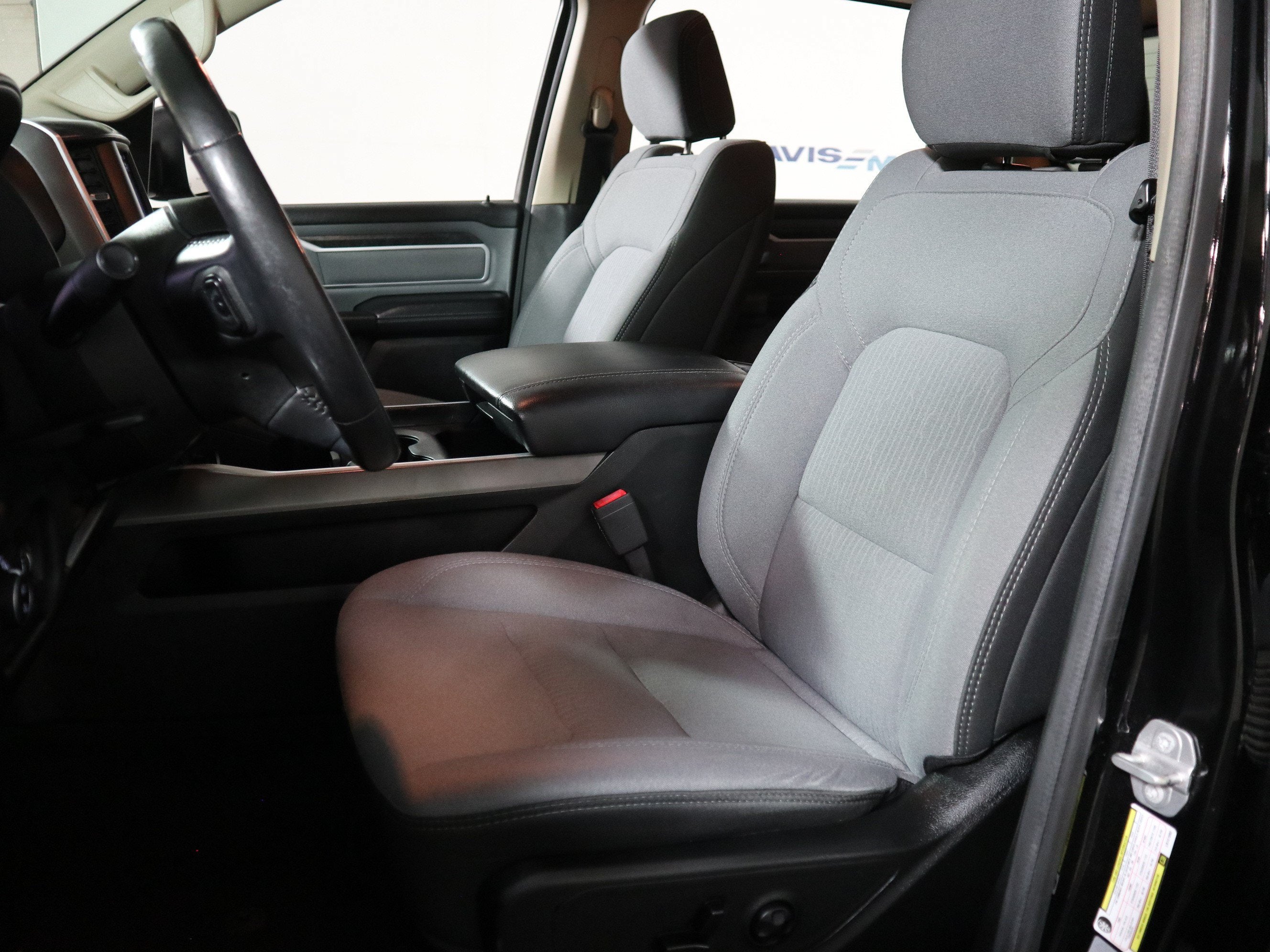 2020 RAM 1500 Big Horn Crew Cab 4x4