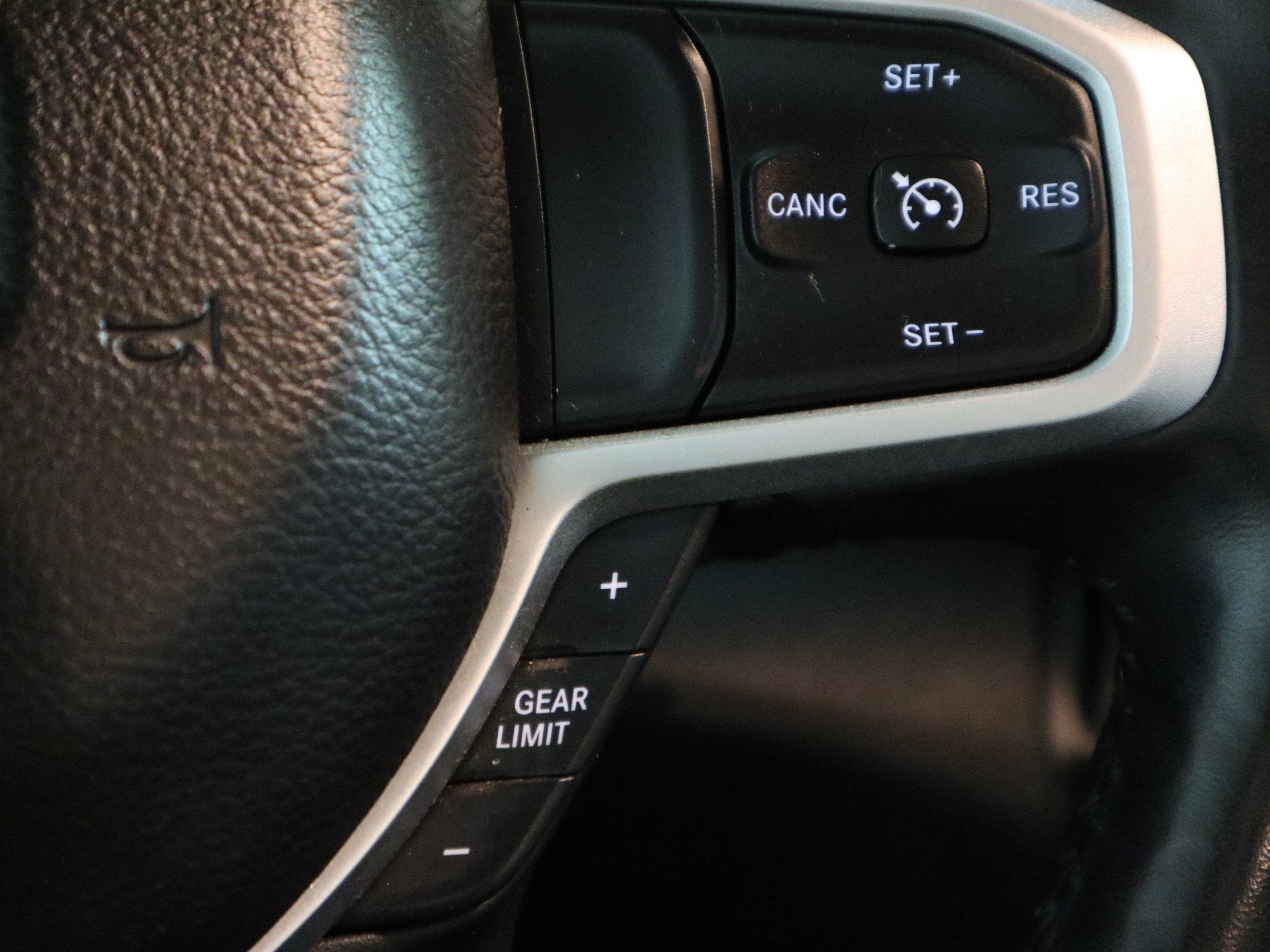 2020 RAM 1500 Big Horn Crew Cab 4x4