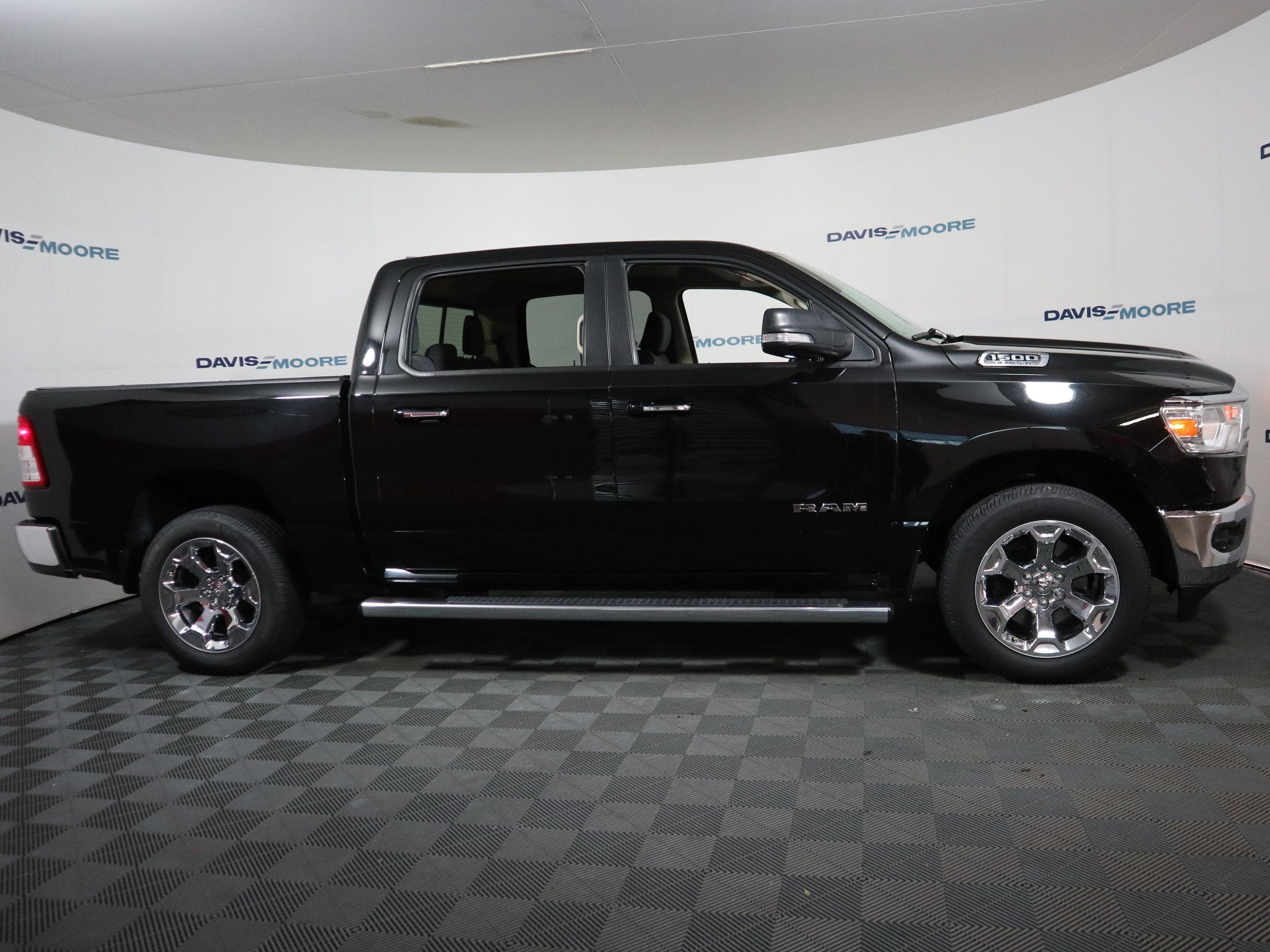 2020 RAM 1500 Big Horn Crew Cab 4x4