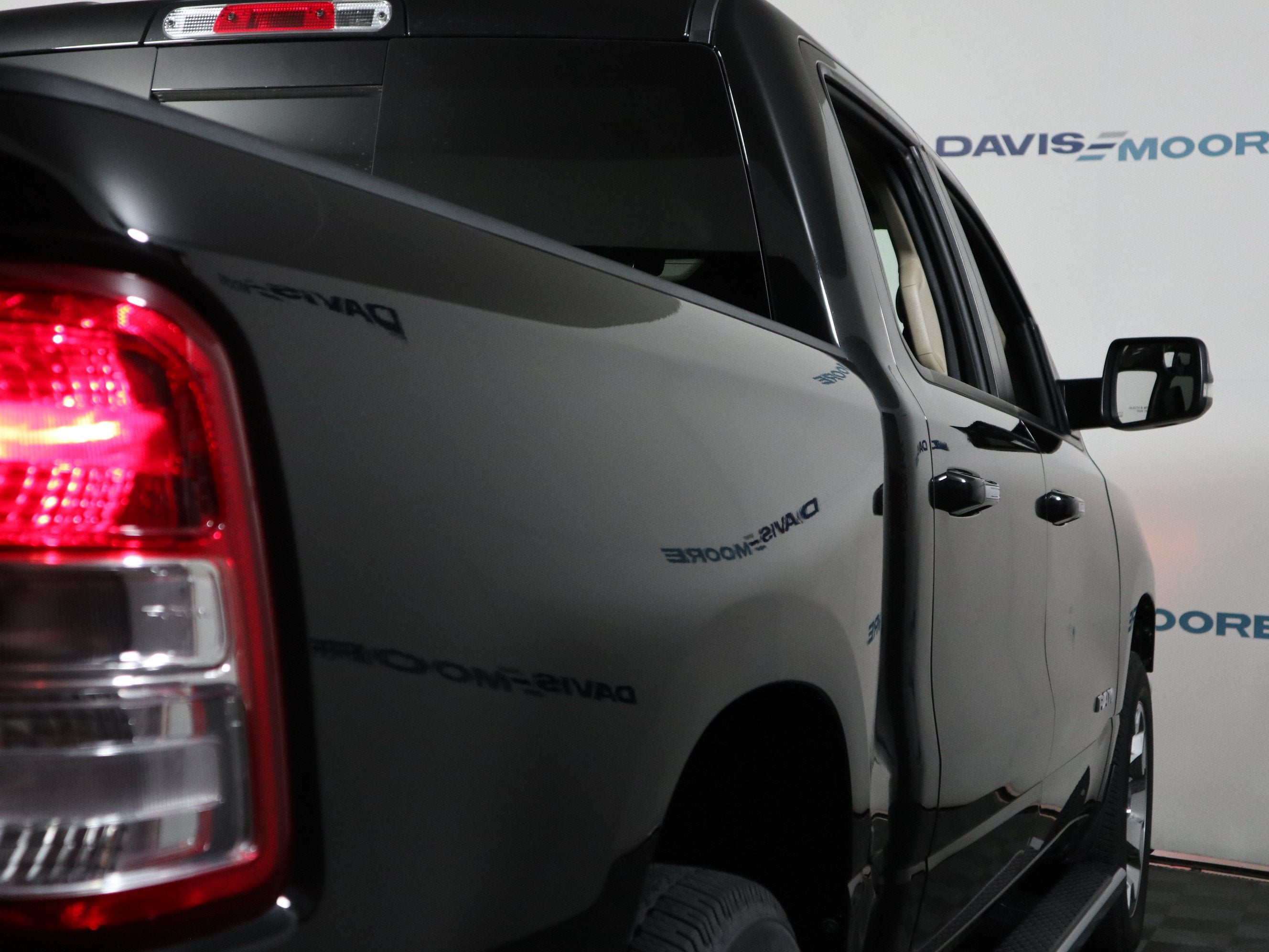 2020 RAM 1500 Big Horn Crew Cab 4x4