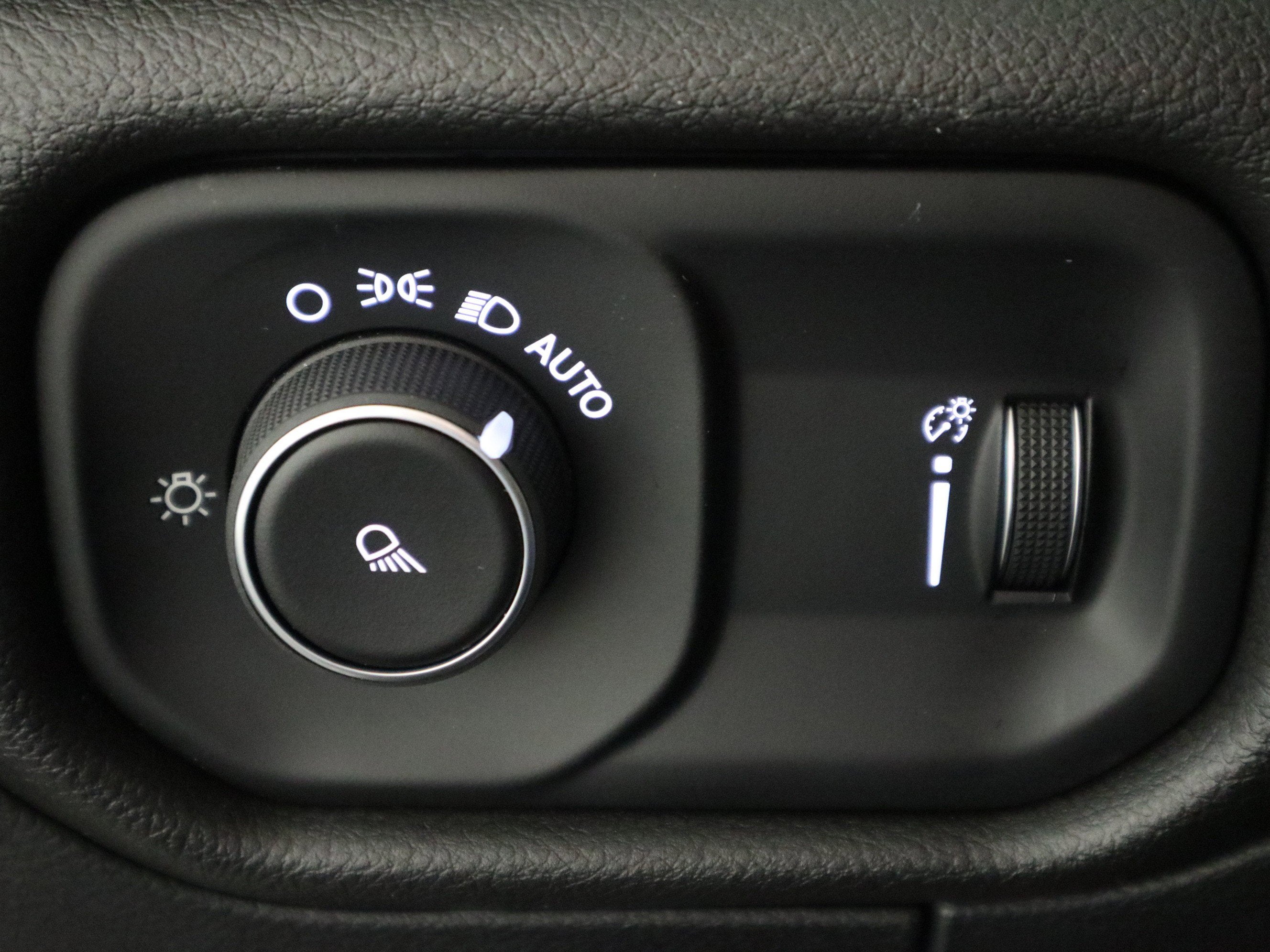 2026 RAM 1500 Tradesman Crew Cab 4x4